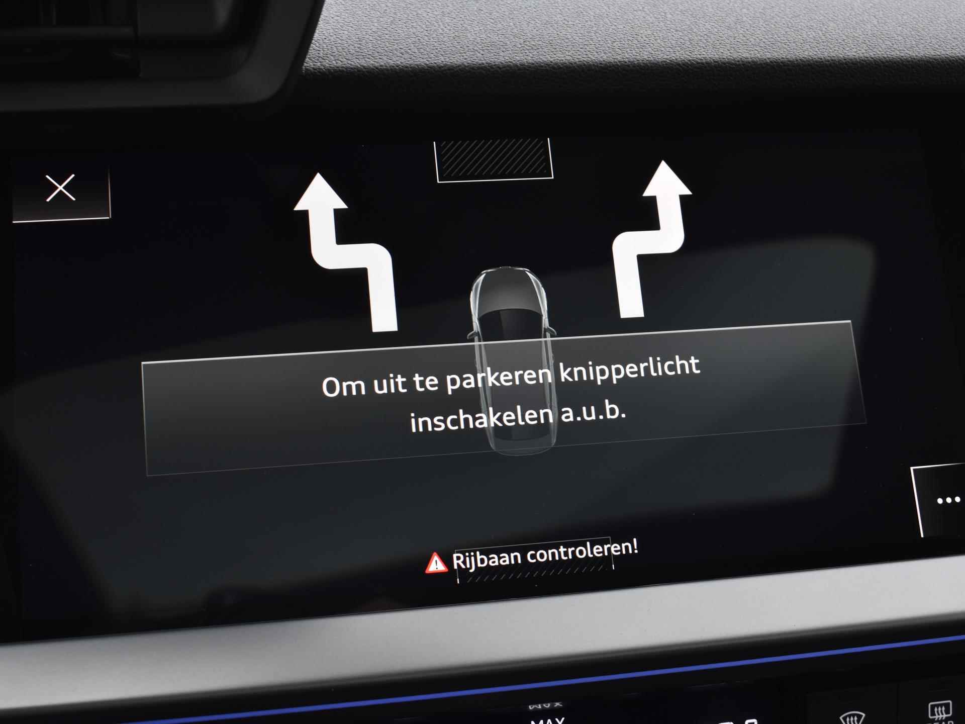 Audi RS3 Limousine RS 3 Quattro 2.5 TFSI 400 PK | 280 km/h | RS-Sportuitlaat & RS Adaptief Onderstel | Panorama-glasdak | Stoelbekleding van leder | Bang & olufsen sound system | Matrix led-koplampen | - 39/49