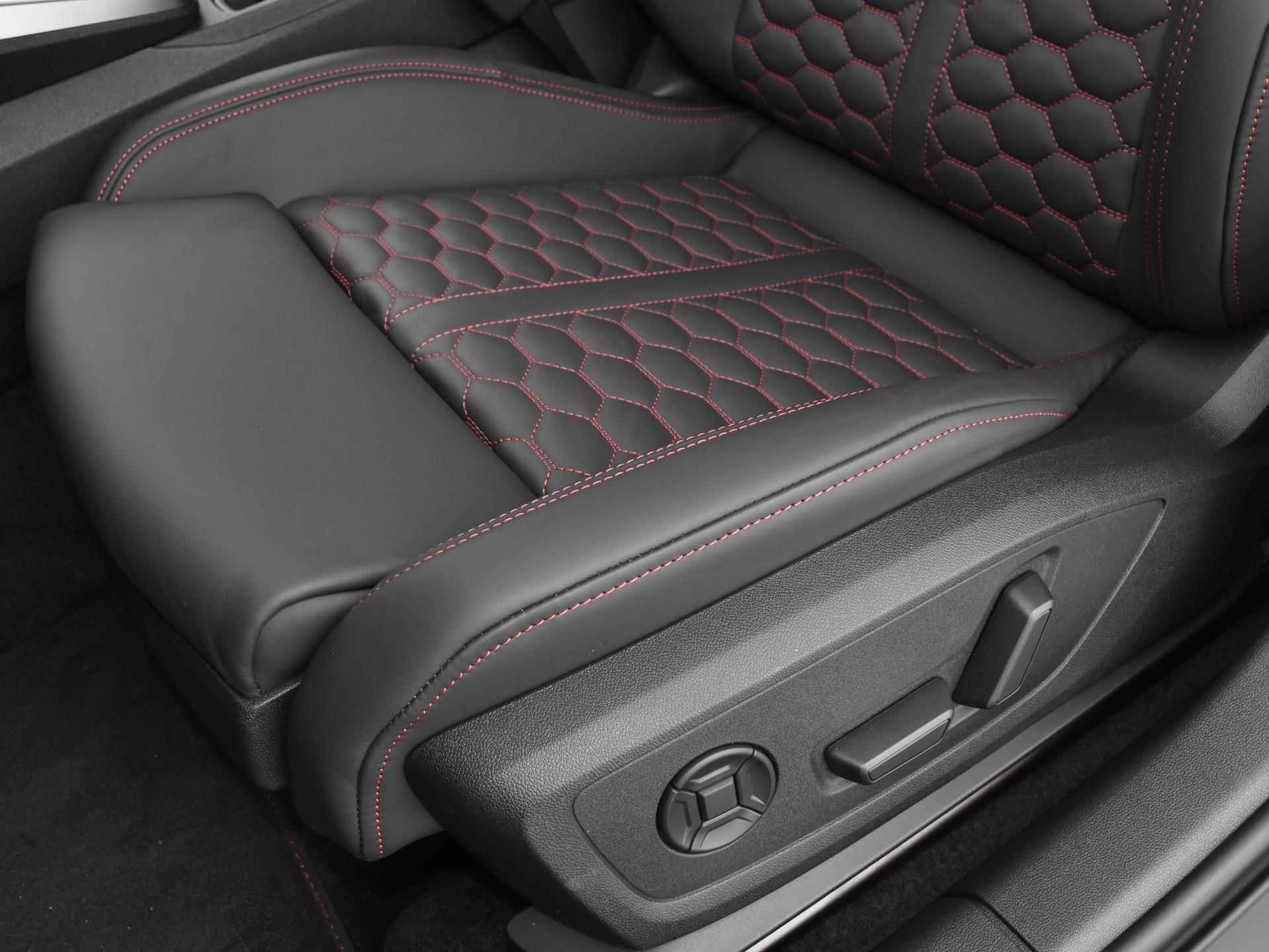 Audi RS3 Limousine RS 3 Quattro 2.5 TFSI 400 PK | 280 km/h | RS-Sportuitlaat & RS Adaptief Onderstel | Panorama-glasdak | Stoelbekleding van leder | Bang & olufsen sound system | Matrix led-koplampen | - 19/49