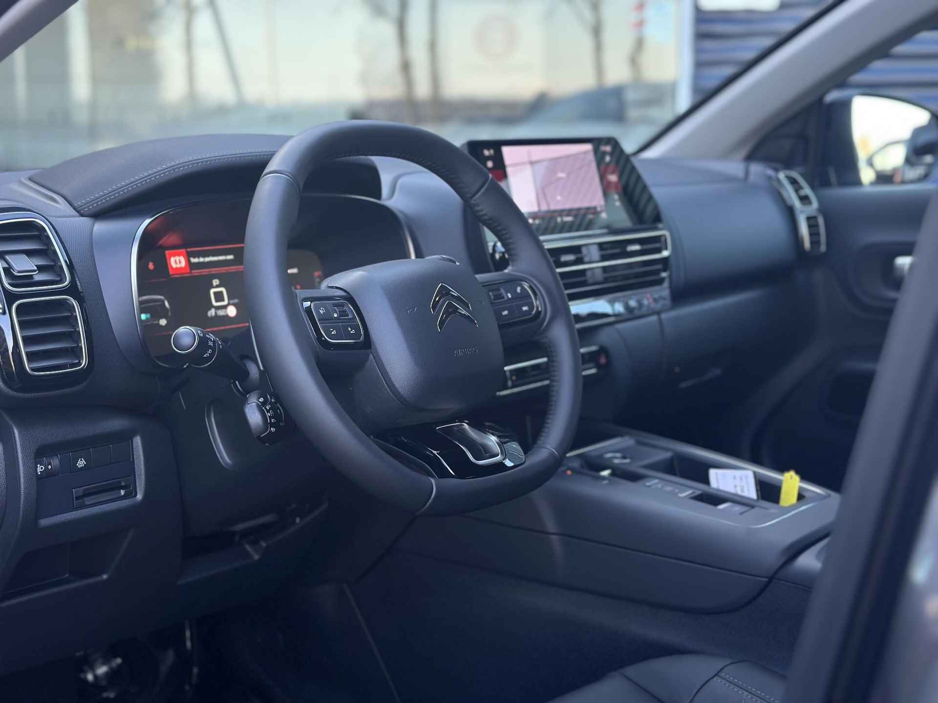 Citroen C5 Aircross 1.2 Hybrid 136pk Plus | Stoelverwarming | Comfort Stoelen | Apple Carplay/Android Auto | Climate Control | Navigatie | Full LED | Keyless Entry/Start | DAB | LM velgen | - 24/33