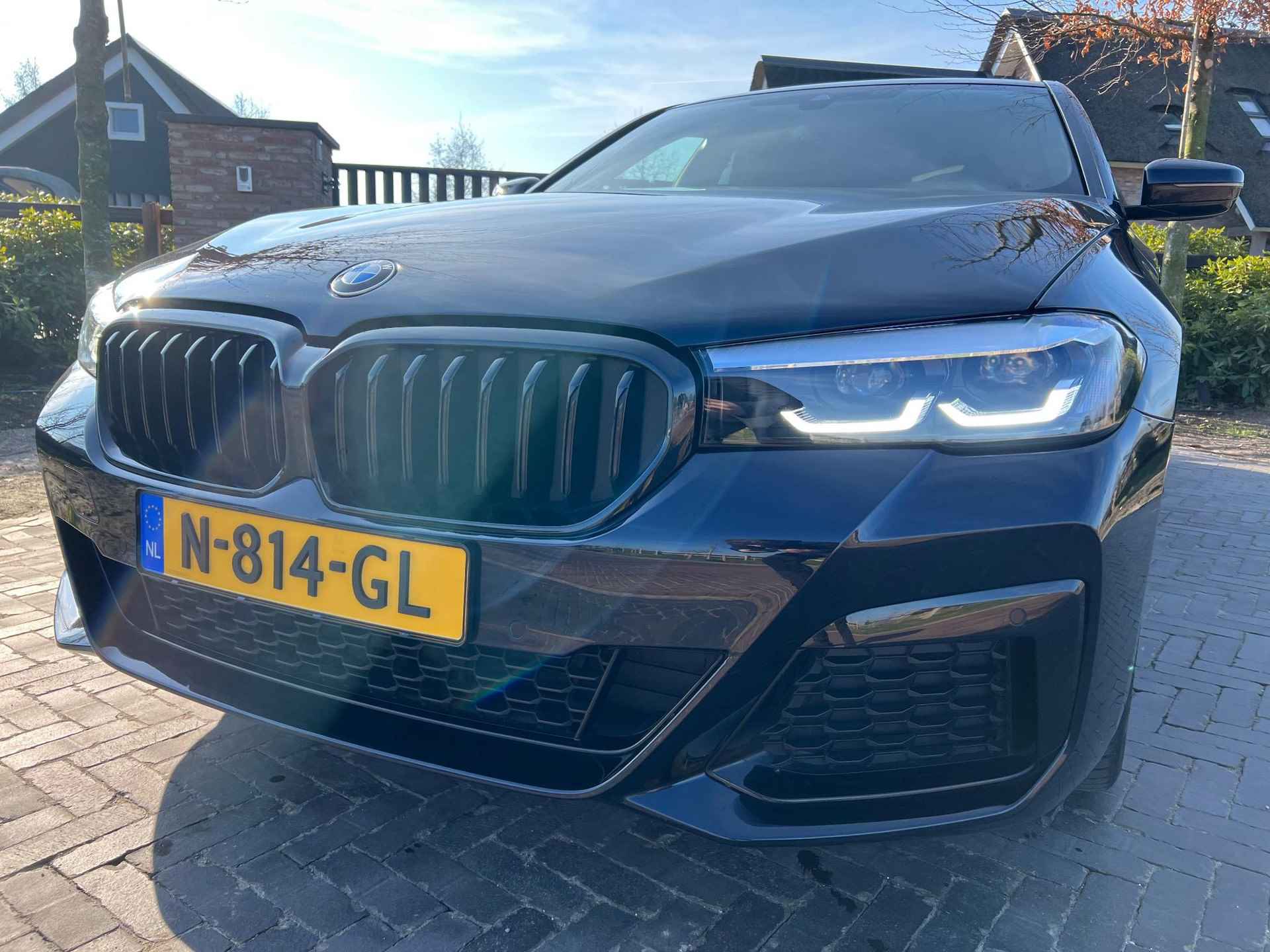 BMW 5-serie 520i High Executive | M-Pakket | Facelift | Camera | Sfeerverlichting | Carbonschwarz | - 7/45