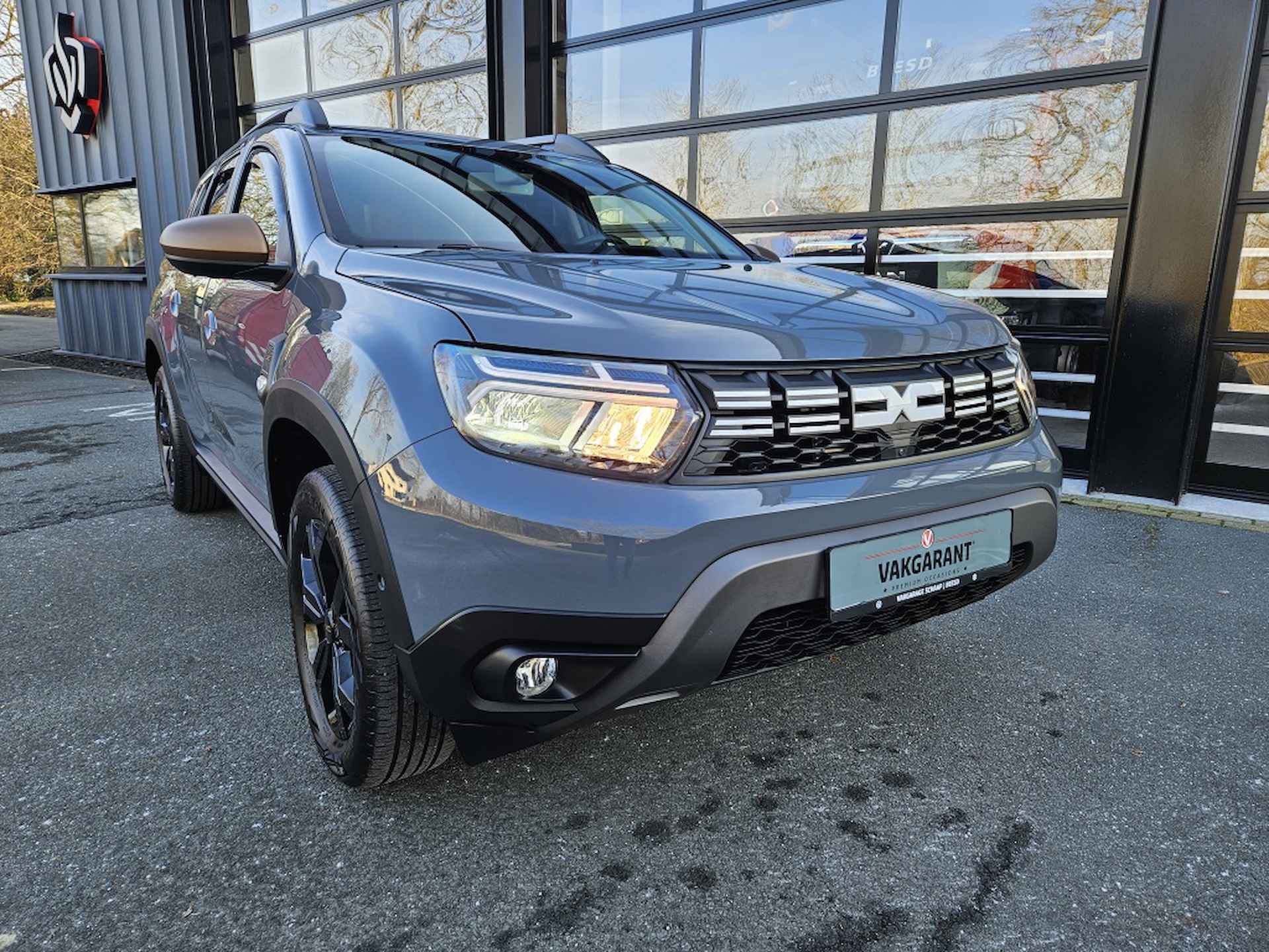 Dacia Duster 1.3 TCe Extreme 130PK | Clima | Trekhaak | Rijklaarprijs - 3/35