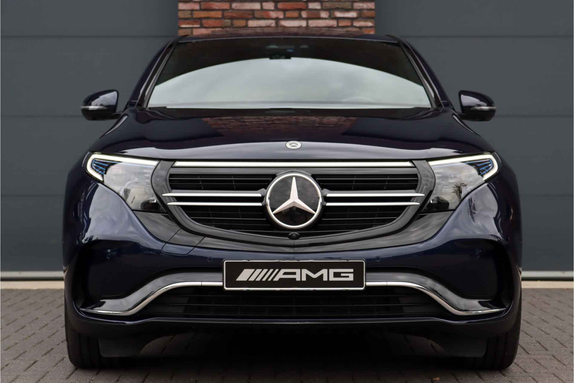 Mercedes-Benz EQC 400 4MATIC AMG Line 80 kWh, 45.000,- Ex BTW, Schuif-/Kanteldak, Surround Camera, Memory, Leder, Keyless Go, Stuurwielverwarming, Distronic+, Augmented Reality, Voorklimatisering, Etc. - 14/46