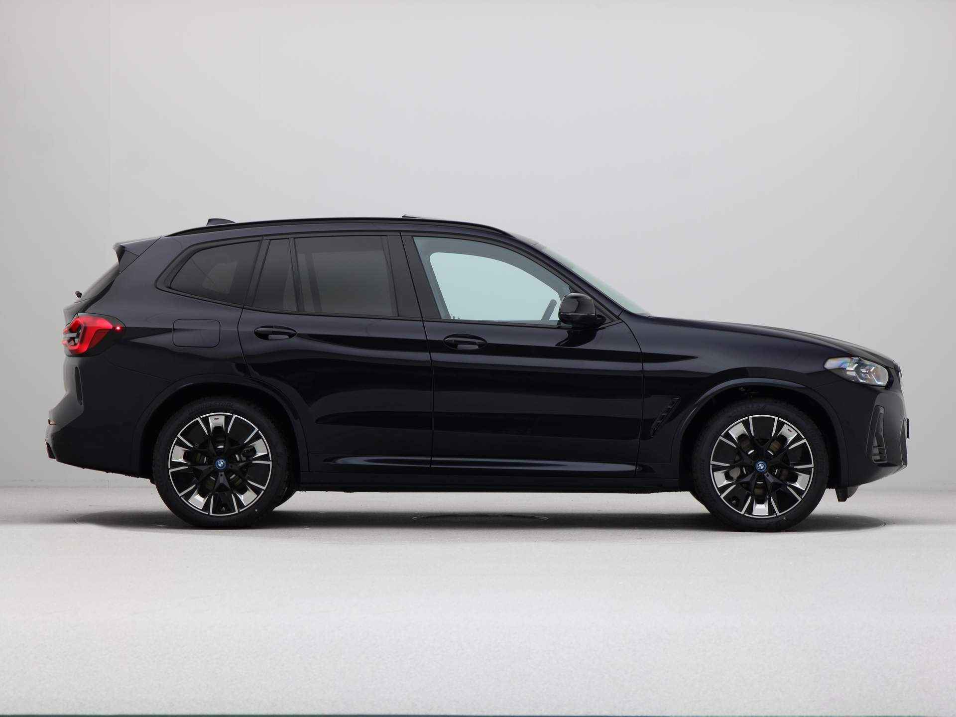 BMW iX3 High Executive Edition 80 kWh - 8/23