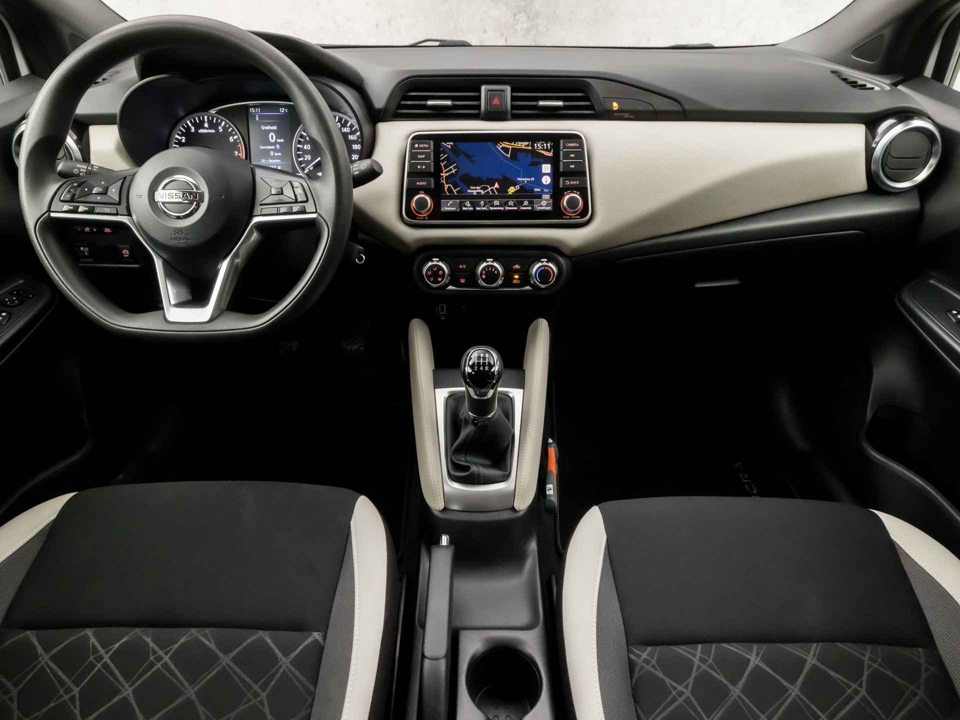 Nissan Micra 1.0 IG-T N-Connecta (APPLE CARPLAY, NAVIGATIE, NAP, CAMERA, DAB+, SPORTSTOELEN, PARKEERSENSOREN, CRUISE, LM VELGEN, NIEUWE APK, NIEUWSTAAT) - 6/32