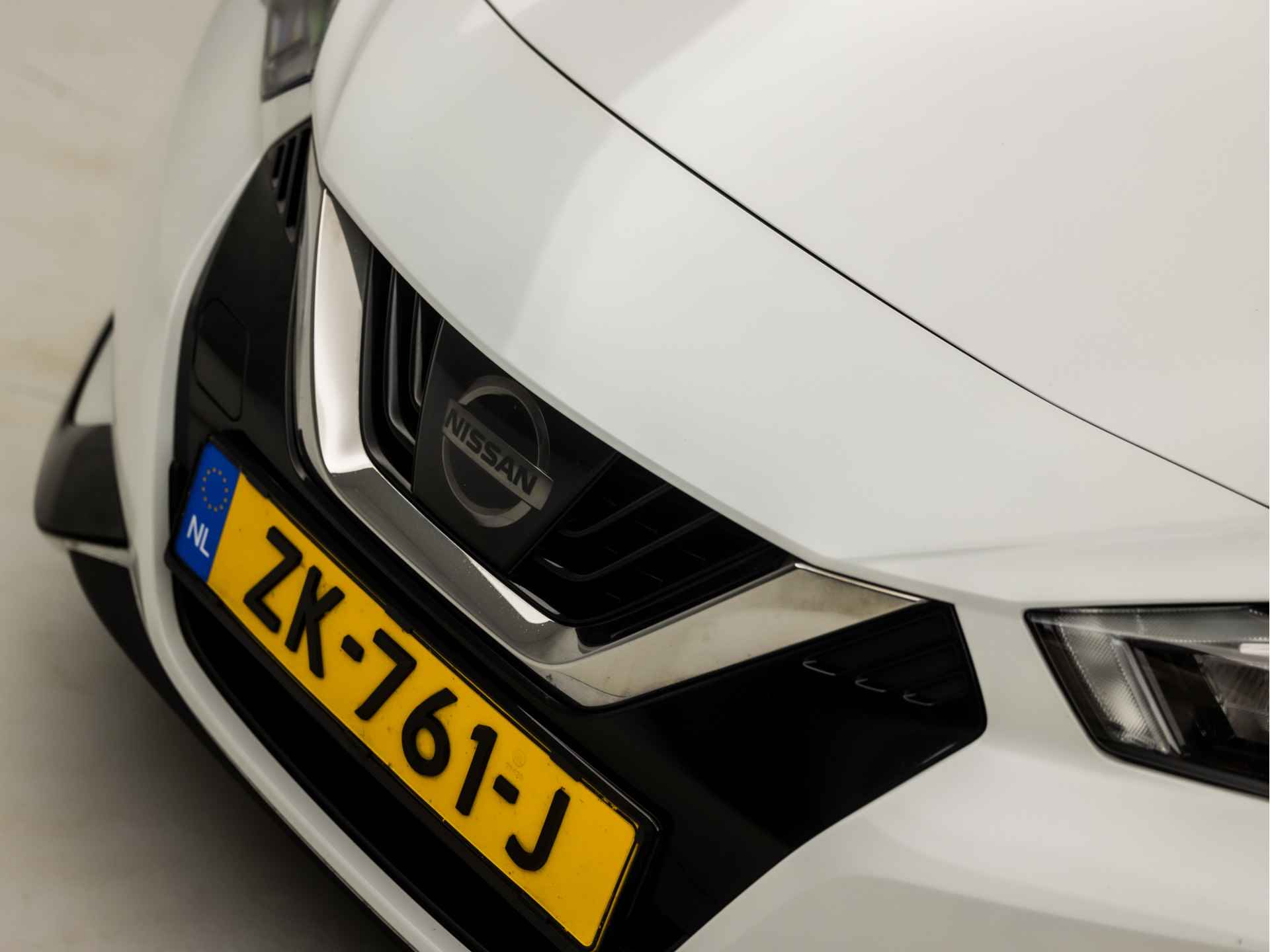 Nissan Micra 1.0 IG-T N-Connecta (APPLE CARPLAY, NAVIGATIE, NAP, CAMERA, DAB+, SPORTSTOELEN, PARKEERSENSOREN, CRUISE, LM VELGEN, NIEUWE APK, NIEUWSTAAT) - 28/32