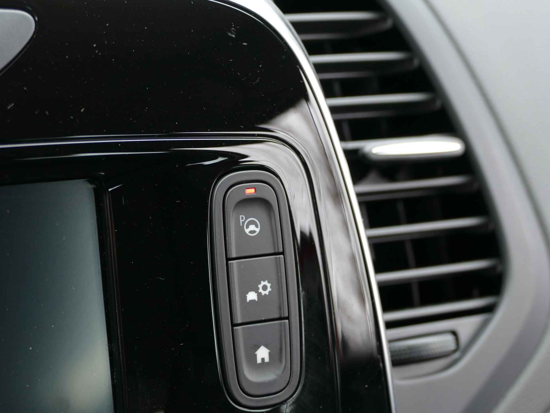 Renault Captur 0.9 TCe Intens | parkeerassistent | camera | Apple CarPlay/Android auto | all-season-banden - 9/49