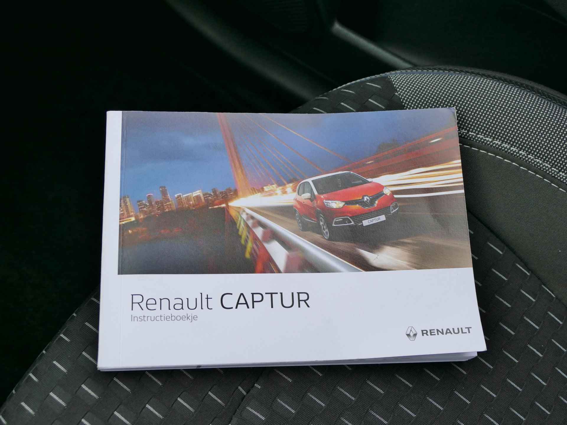 Renault Captur 0.9 TCe Intens | parkeerassistent | camera | Apple CarPlay/Android auto | all-season-banden - 21/49