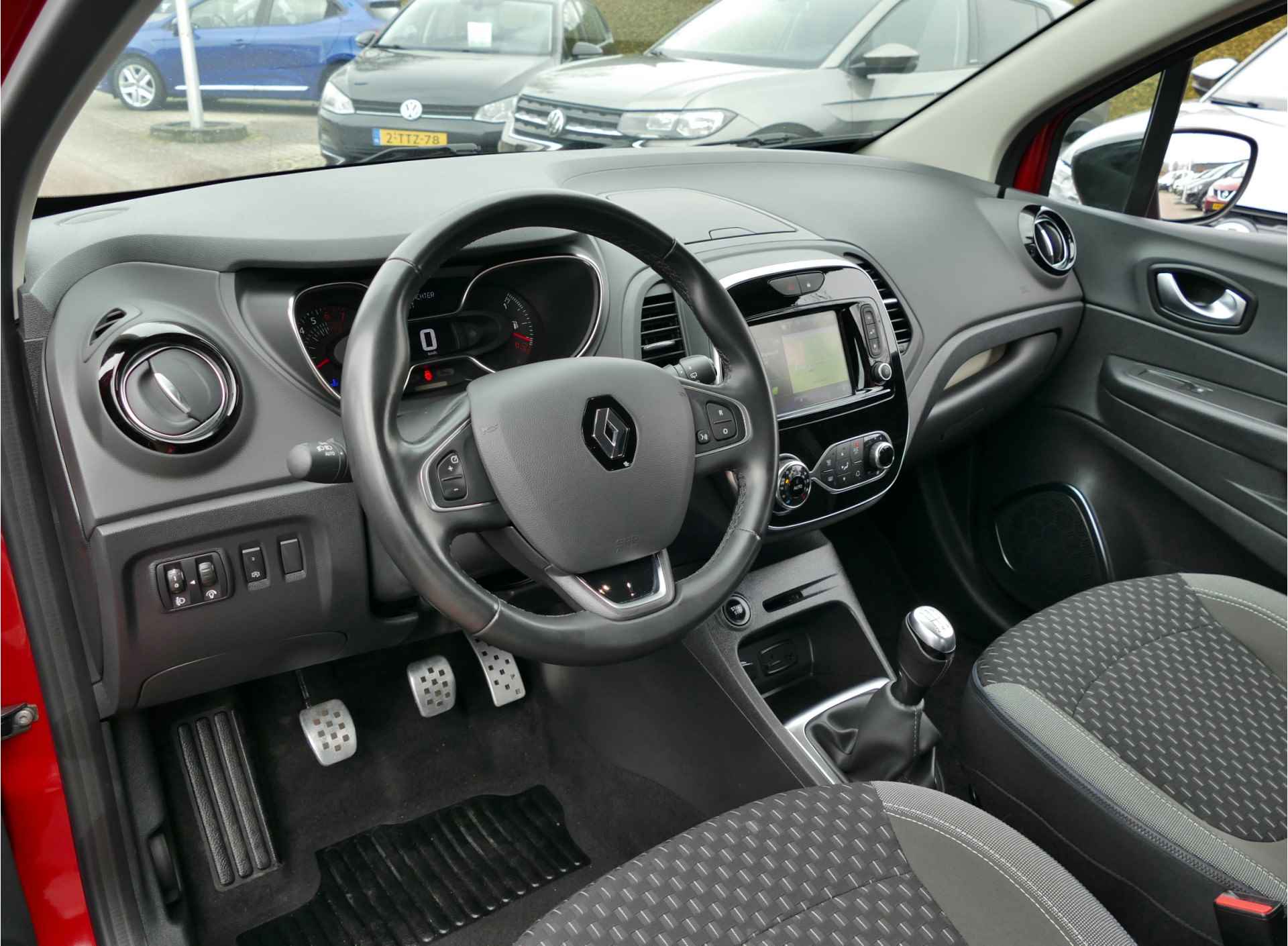 Renault Captur 0.9 TCe Intens | parkeerassistent | camera | Apple CarPlay/Android auto | all-season-banden - 30/49