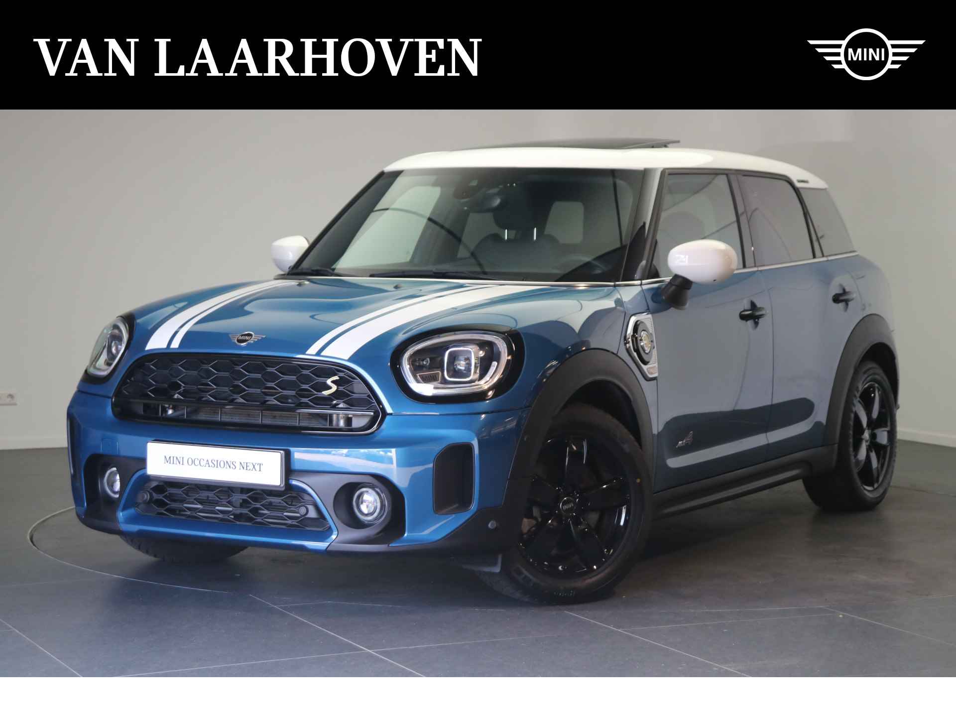 MINI Countryman Cooper S E ALL4 Automaat / Panoramadak / Achteruitrijcamera / Comfort Access / Stoelverwarming / Head-Up / Cruise Control / Park Assistant - 1/22