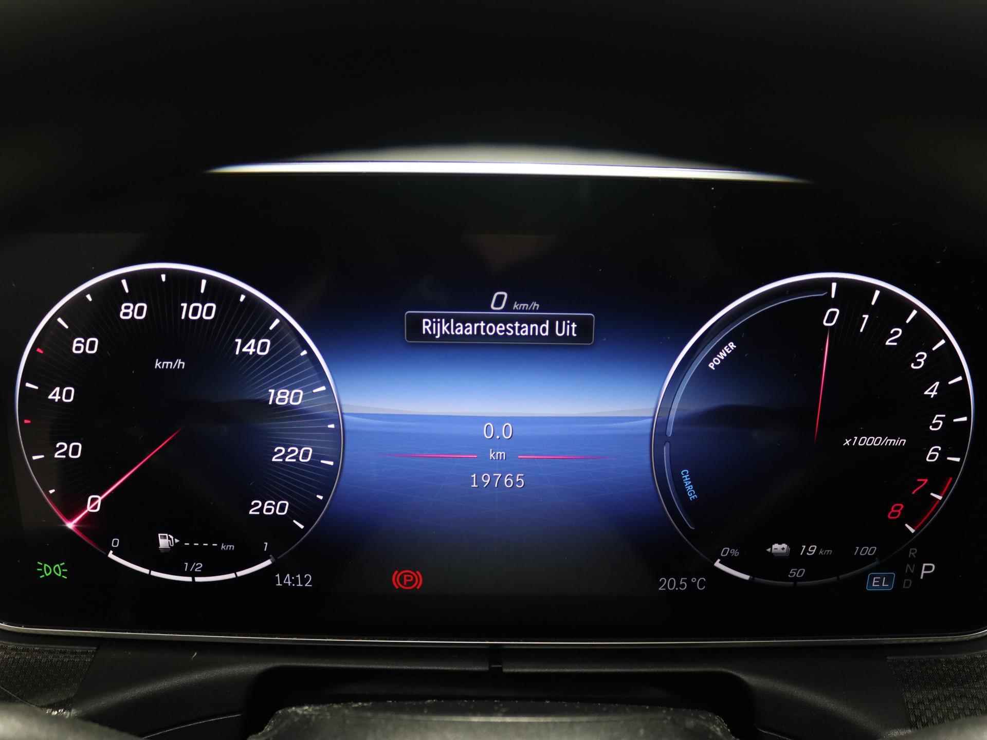 Mercedes-Benz C-klasse Estate 300 e AMG Line Limited | Panoramadak | Trekhaak | Digital Light | 360 camera | Stuurverwarming | Dodehoekasssistent | Elektr. Achterklep - 18/28