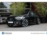 Volvo XC60 Recharge T6 AWD Ultimate Dark | Luchtvering | 22" Velgen | Schuifdak | Harman/Kardon | Adaptive Cruise | 360 Camera