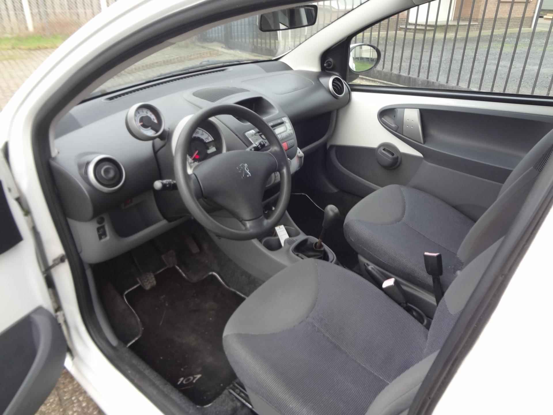 Peugeot 107 1.0-12V XS - 6/11