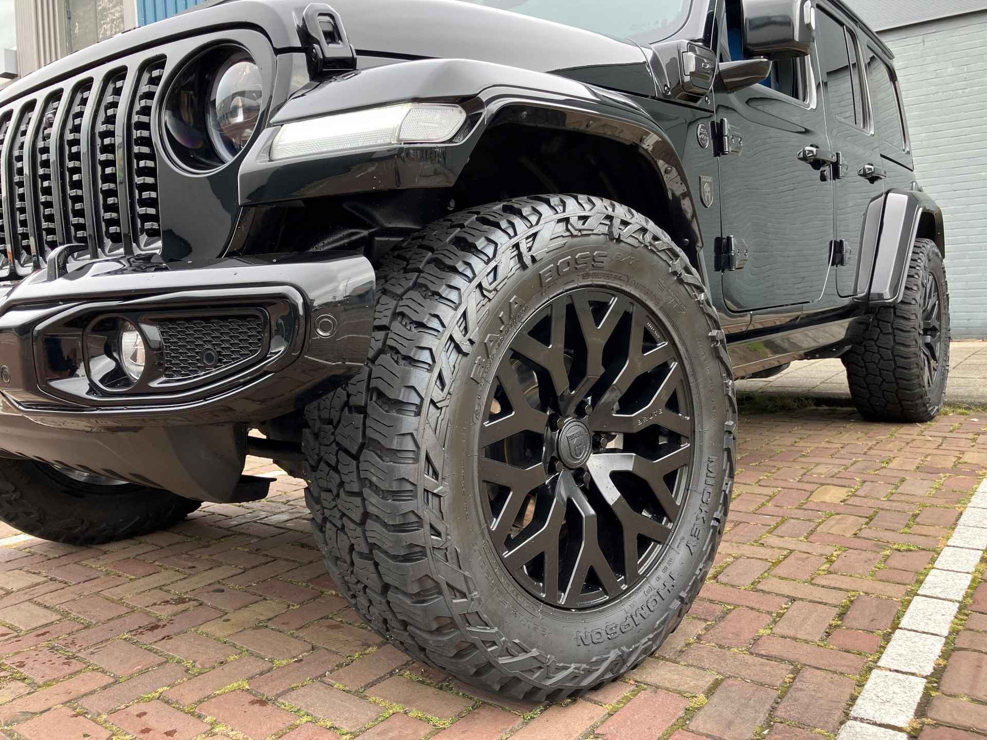 Jeep Wrangler Unlimited BRUTE 4xe Rubicon - 18/50