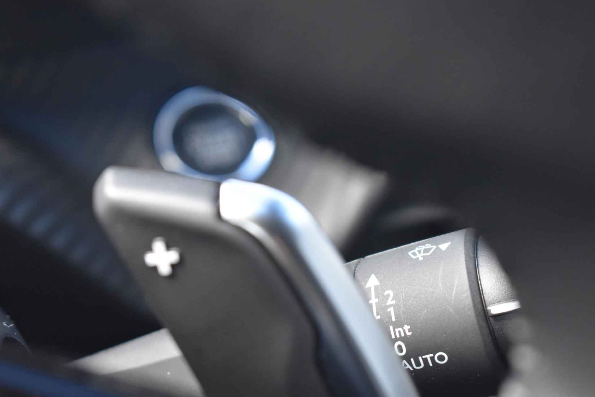 Peugeot 208 1.2 PureTech Allure Pack Automaat Stoelverwarming Camera - 18/35