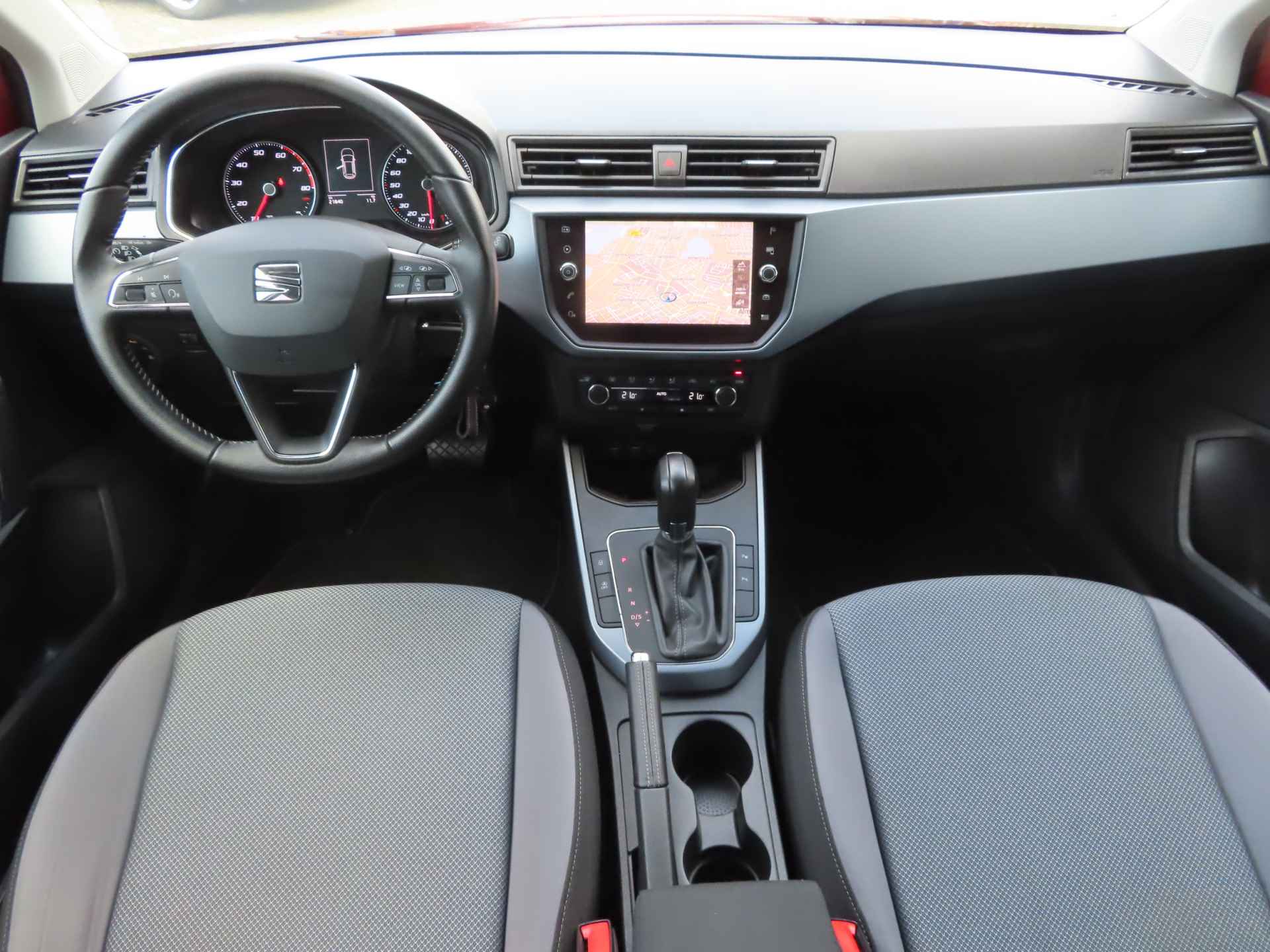 SEAT Arona 1.0 TSI Style Business Intense DSG | navigatie | carplay | parkassist | carplay - 2/22