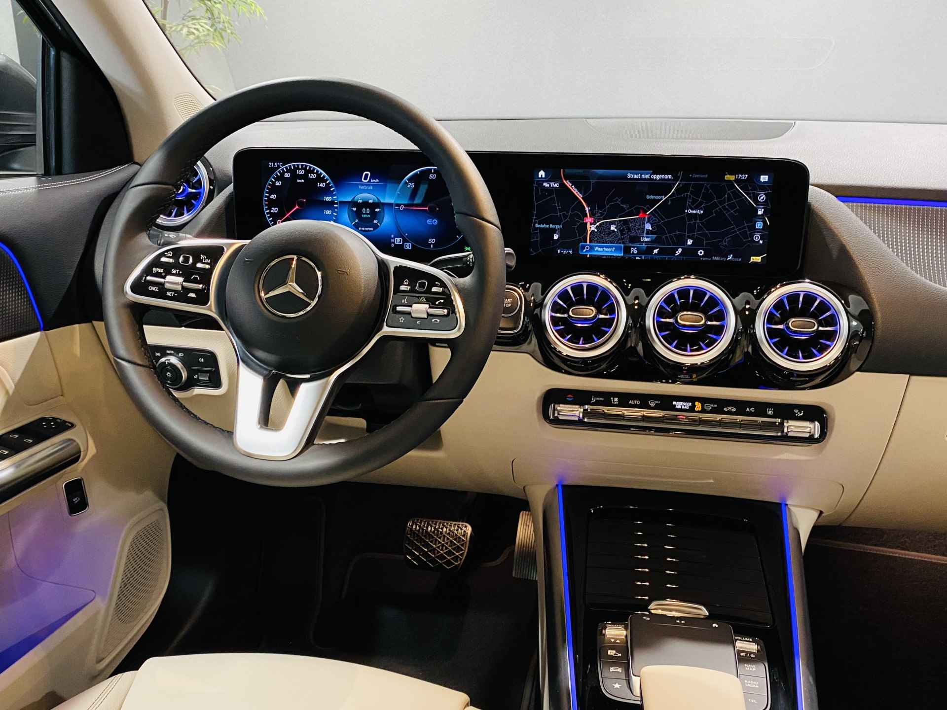 Mercedes-Benz EQA 250 Progressive // DISTRONIC // MBUX Widescreen // Sfeerverlichting // EASY-PACK-achterklep // LED High Performance koplampen // Apple CarPlay / - 24/47