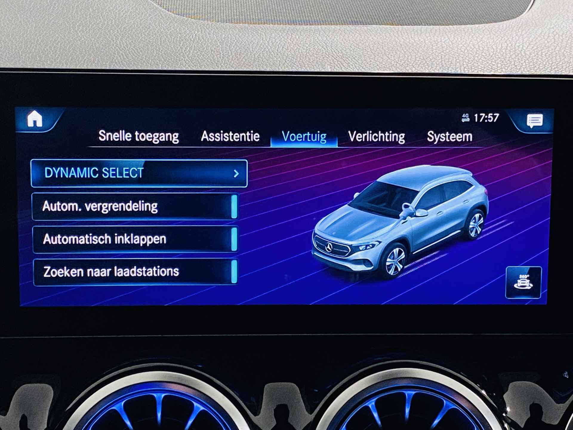 Mercedes-Benz EQA 250 Progressive // DISTRONIC // MBUX Widescreen // Sfeerverlichting // EASY-PACK-achterklep // LED High Performance koplampen // Apple CarPlay / - 40/47