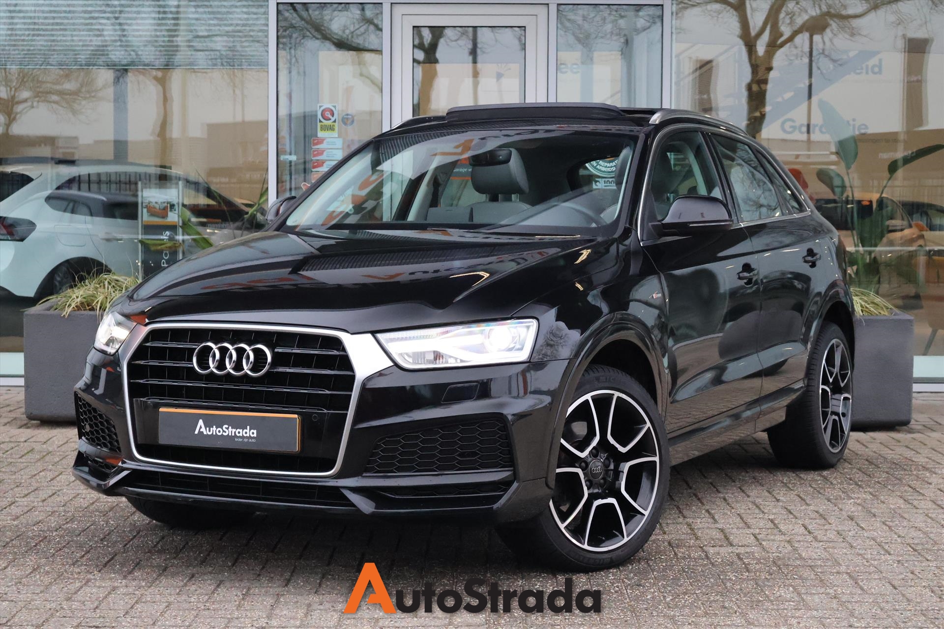 Audi Q3 1.4 TFSI S-Line 150PK | Pano | Camera | Dodehoekdetectie | Bi-Xenon | Sfeer  | Navi | Cruise | 1e Eigenaar