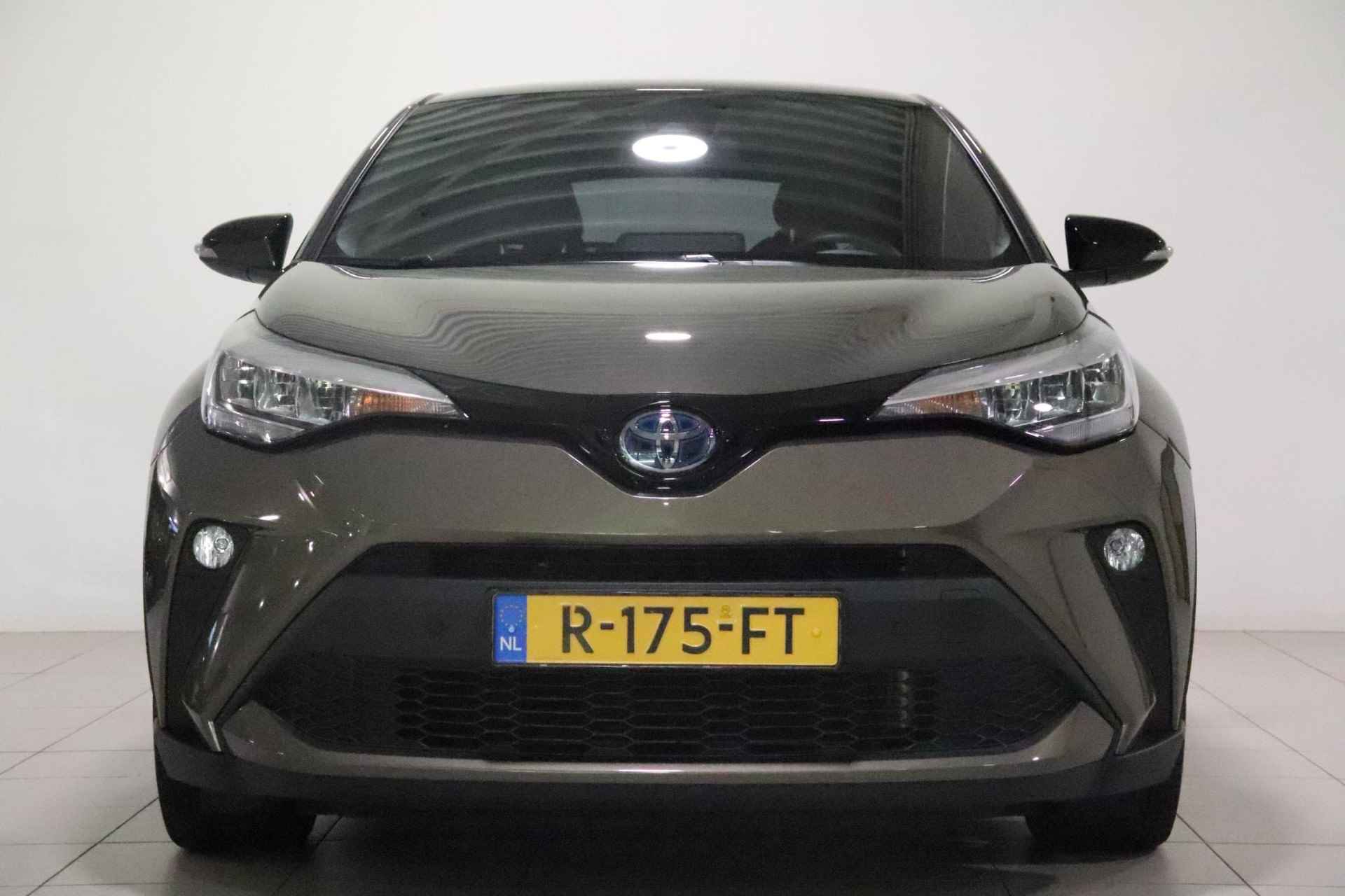 Toyota C-HR 1.8 Hybrid Style,  1e Eigenaar, Parkeersensoren, BSM, Dealer onderhouden, Stoelverwarming voor! - 10/32