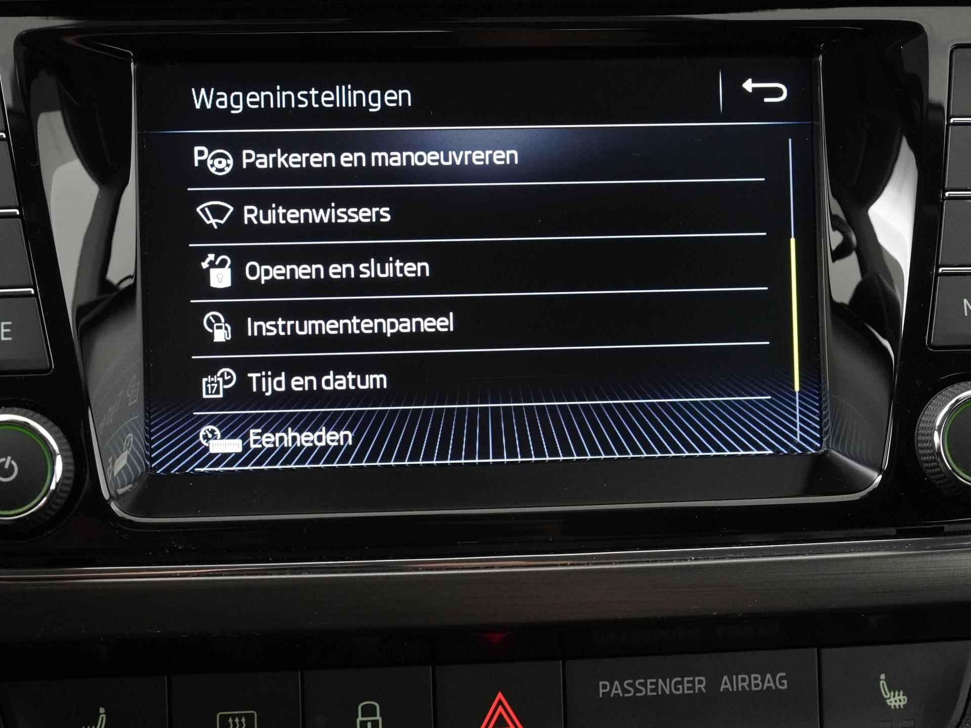 Skoda Fabia Combi 1.0 Clever | Trekhaak | Navigatie | Stoelverwarming | Zondag Open! - 25/35