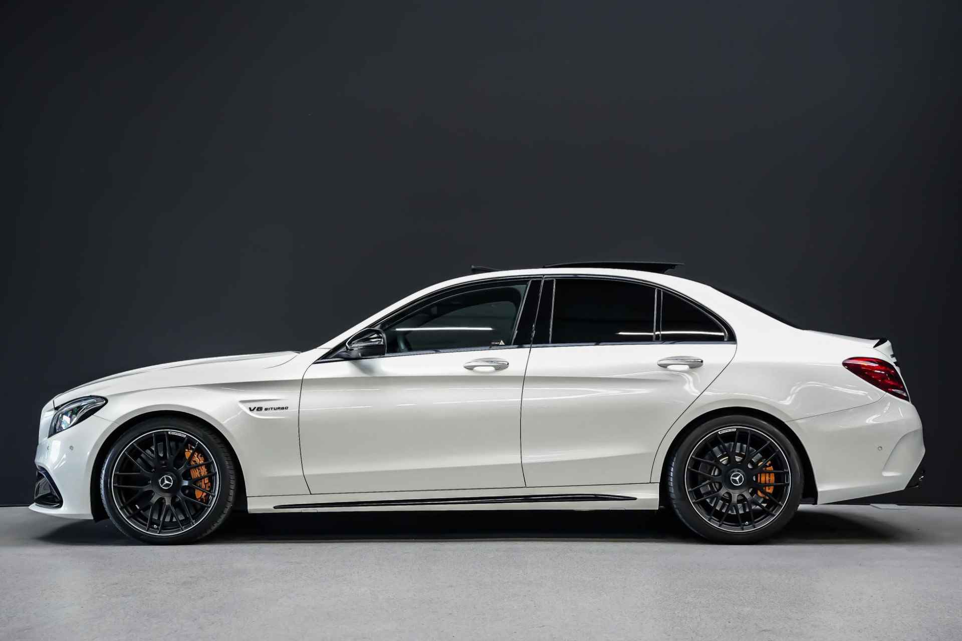 Mercedes-Benz C-klasse C63S AMG 510pk |keramische remmen|panoramdak|Burmester|bucket seats|IWC klok|360 camera|HUD|BLIS|parkeersensoren voor en achter|19"| - 8/42