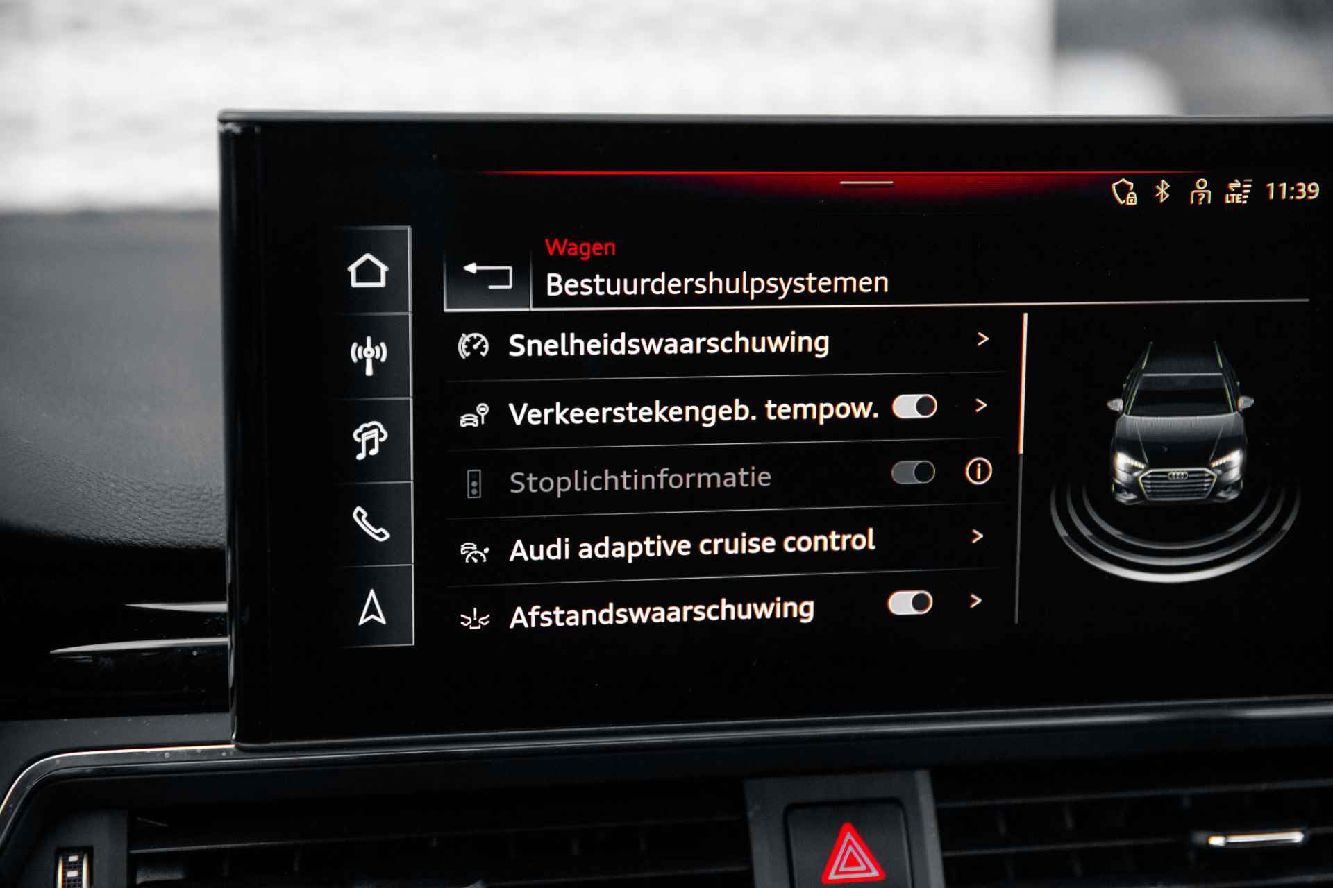 Audi A4 Avant 35 TFSI S edition Competition | Assistentiepakket Tour | Achteruitrijcamera - 64/67