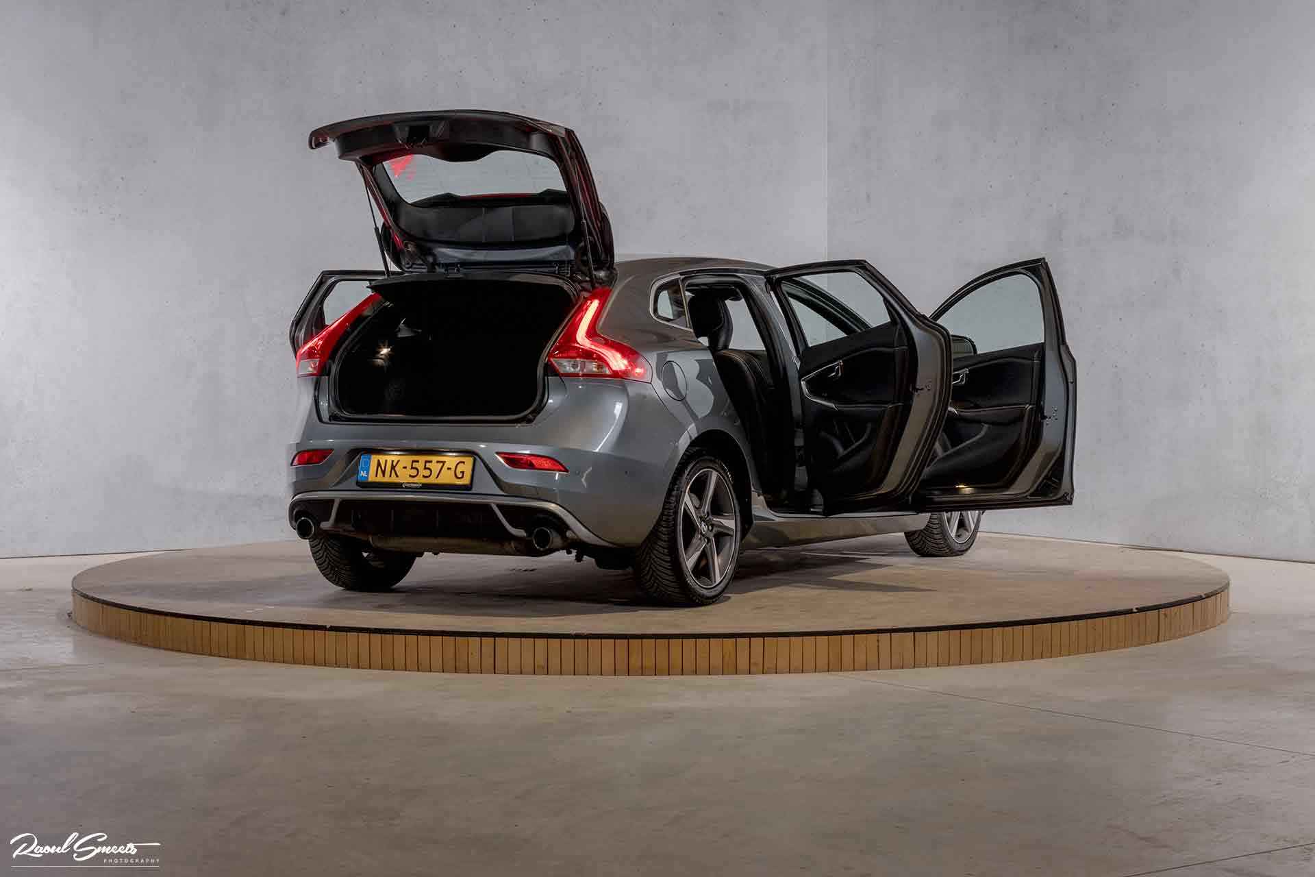 Volvo V40 1.6 T2 R-Design - 9/52