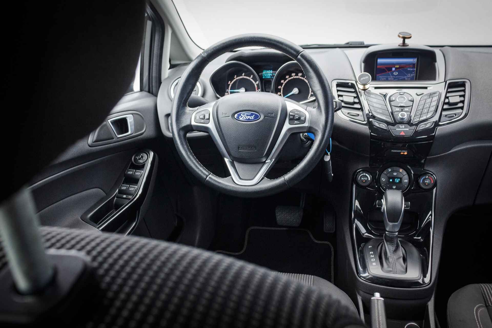 Ford Fiesta 1.0 101 PK EcoBoost Titanium AUTOMAAT DB-Riem Verv- 1 e EIGN | Navigatie | DAB | 16' LMV | PDC Achter | Airco | - 19/25