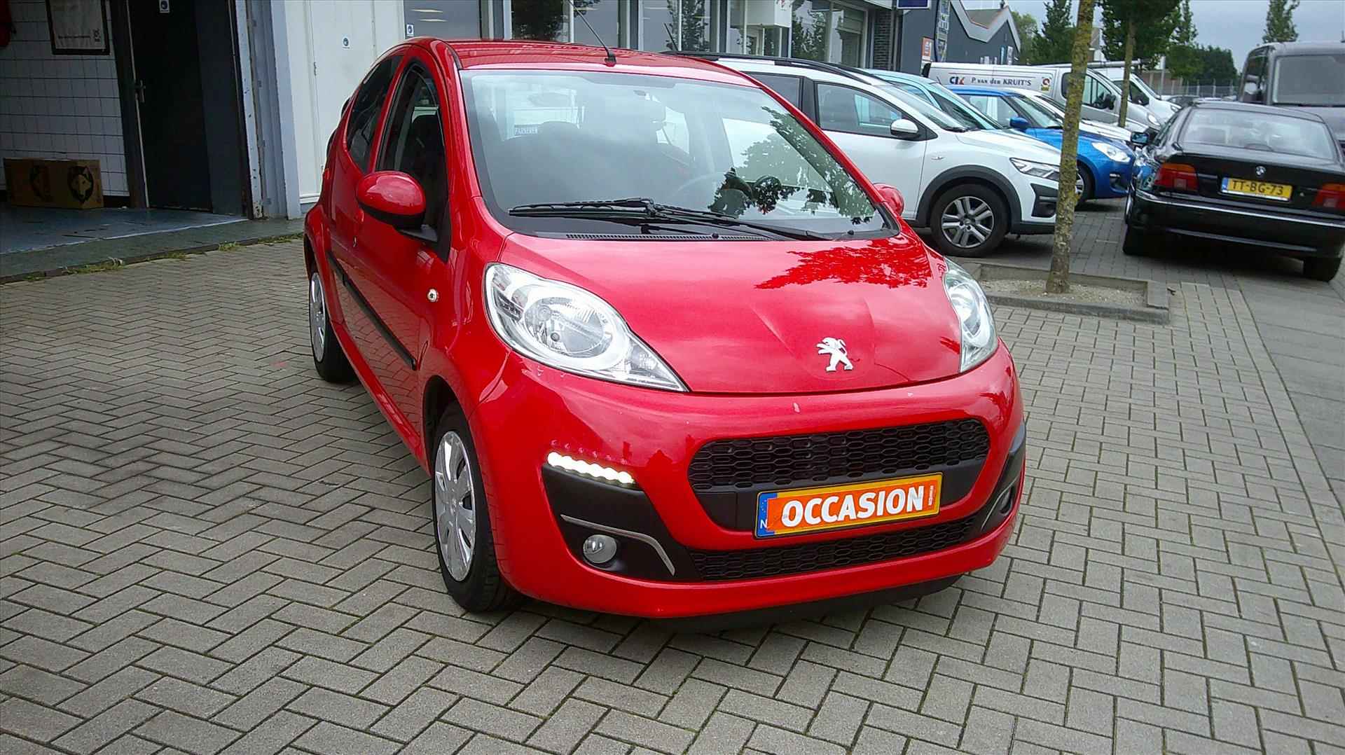 Peugeot 107 1.0 68PK 5D 2Tronic Active - 4/16