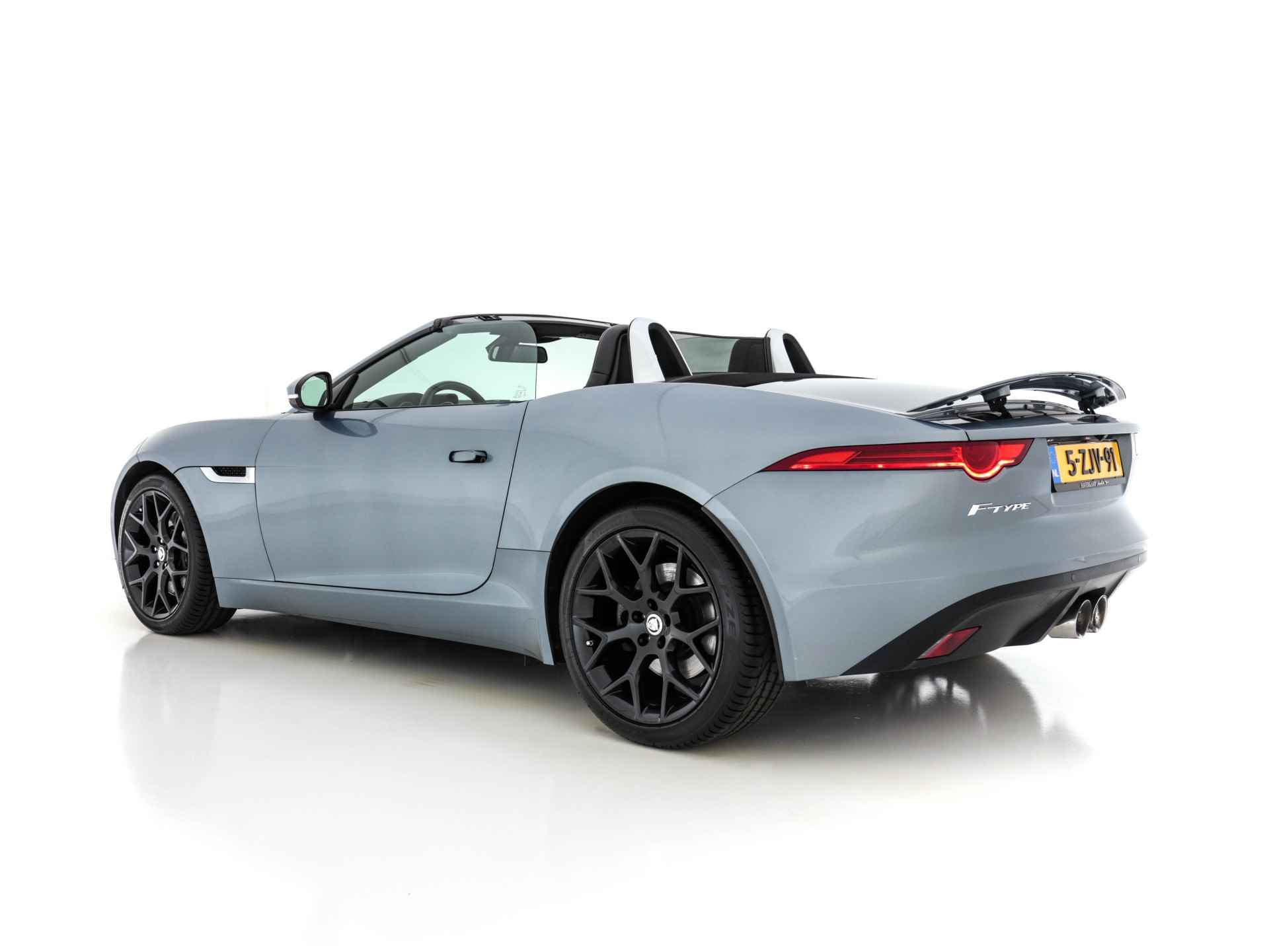 Jaguar F-Type 3.0 V6 Convertible Aut. *NAVI-FULLMAP | DESIGNO-VOLLEDER | BI-XENON | CAMERA | MEMORY | KEYLESS |  DAB | ECC | PDC | CRUISE* - 4/36