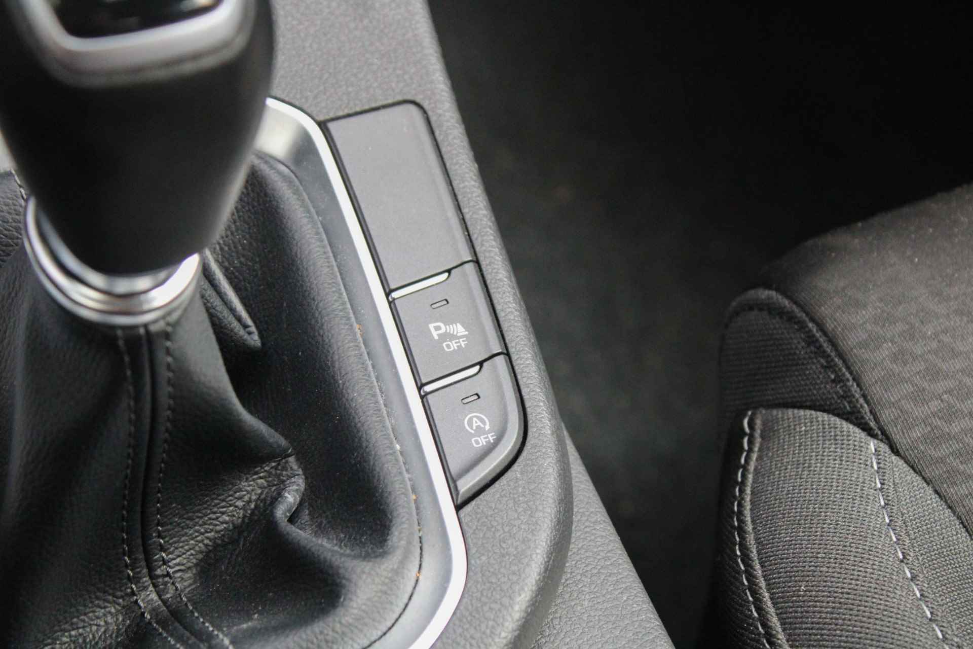 Hyundai i30 1.0 T-GDI Comfort NAVIGATIE / APPLE CARPLAY - 26/30