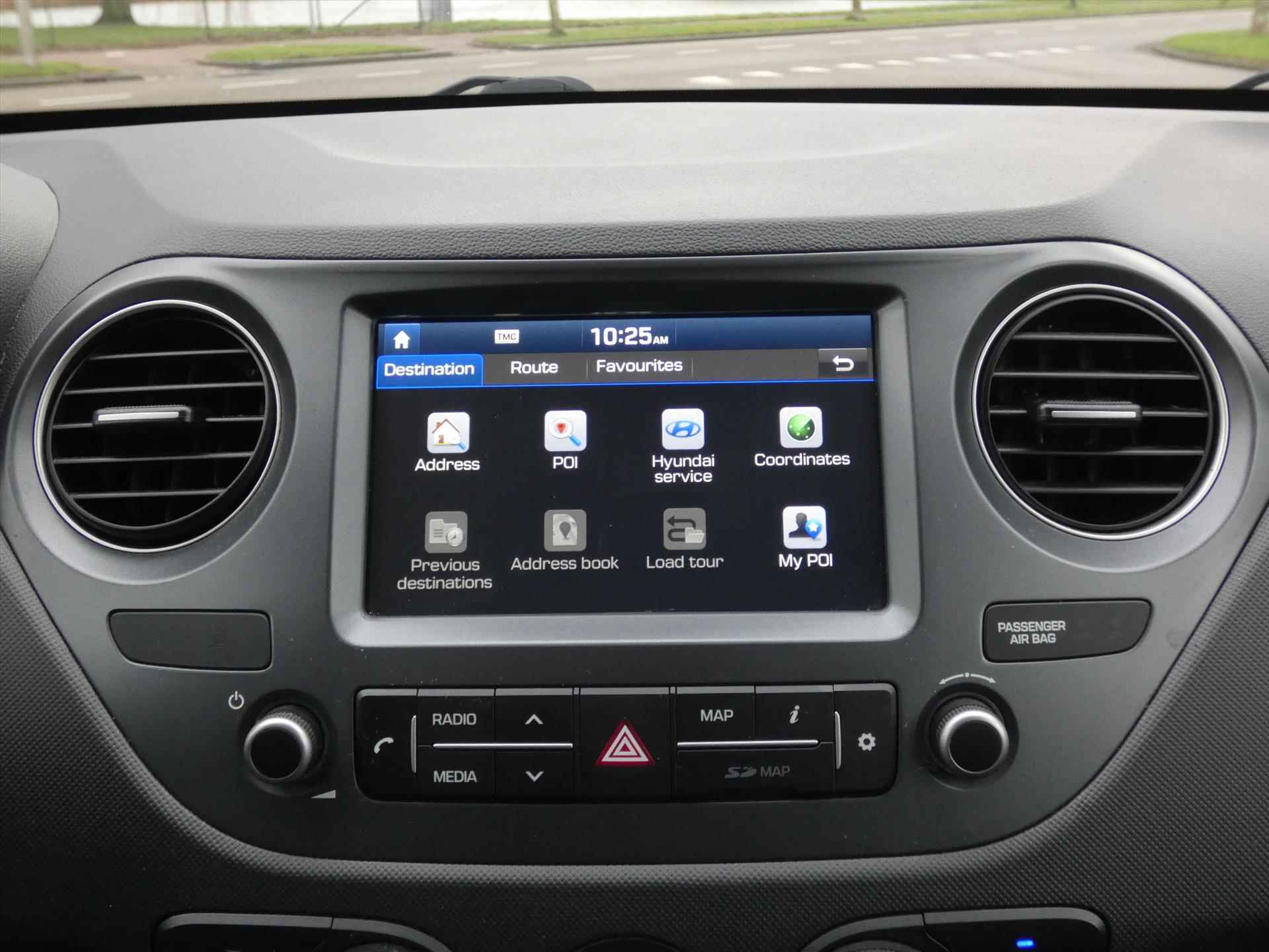 HYUNDAI I10 1.0i Blue 66pk Comfort | Carplay | Navigatie | Cruise | - 25/35