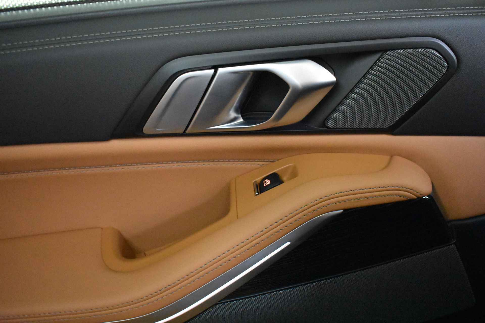 BMW X5 xDrive50e High Executive M Sport Automaat / Panoramadak / Parking Assistant Professional / Adaptieve LED / Gesture Control / Comfort Access / Driving Assistant Professional - 35/42