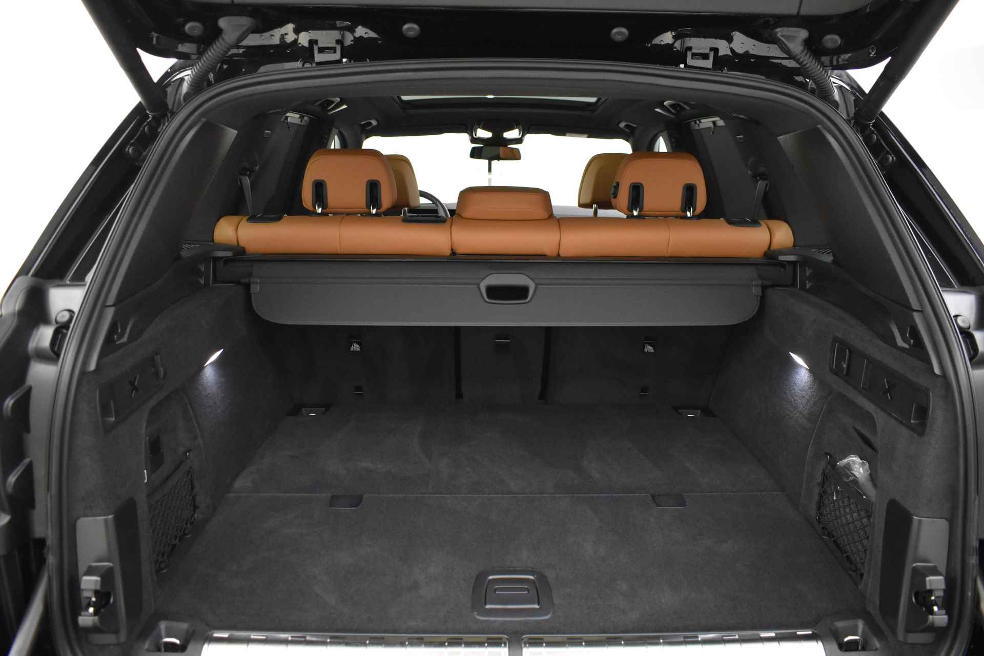 BMW X5 xDrive50e High Executive M Sport Automaat / Panoramadak / Parking Assistant Professional / Adaptieve LED / Gesture Control / Comfort Access / Driving Assistant Professional - 37/42