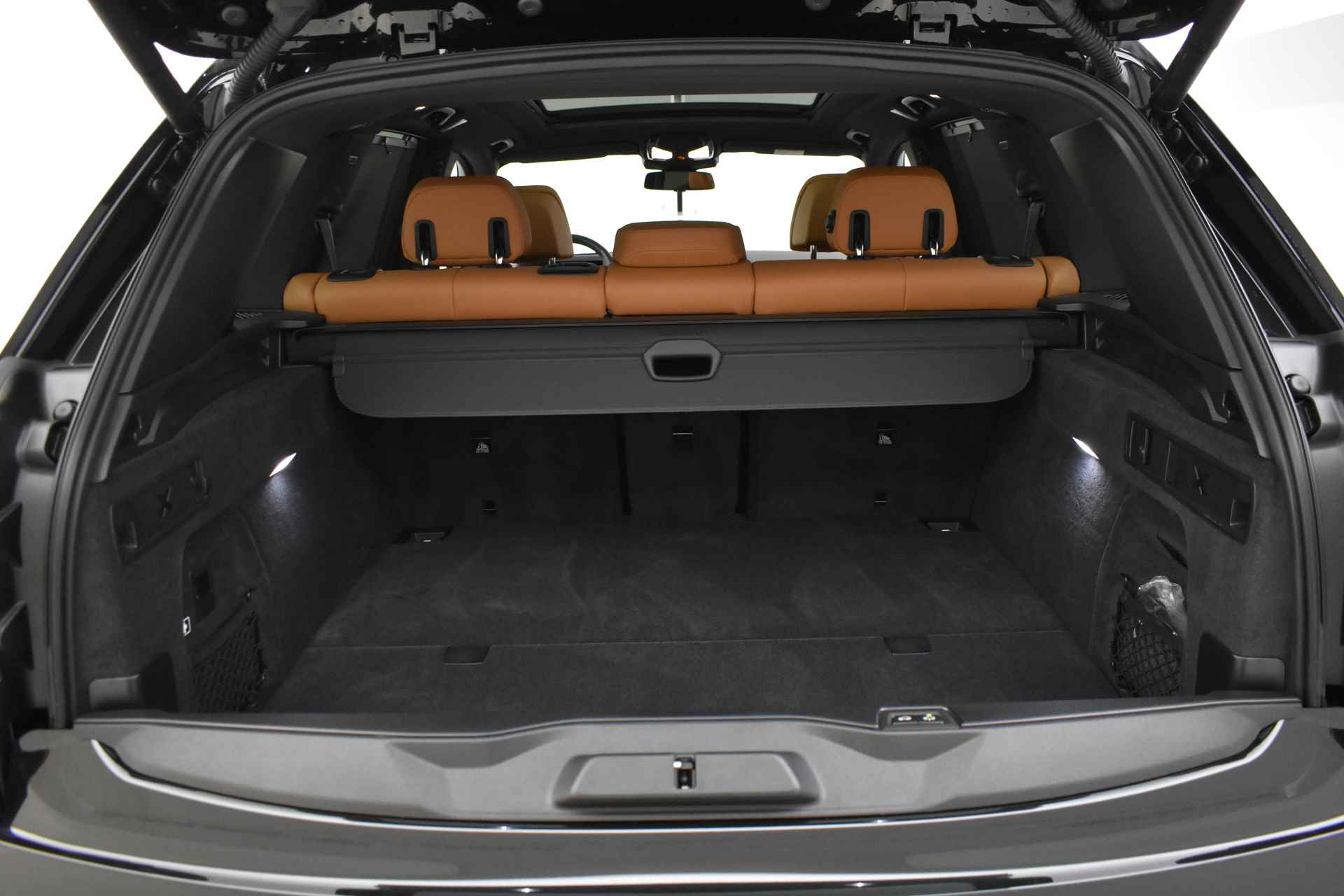 BMW X5 xDrive50e High Executive M Sport Automaat / Panoramadak / Parking Assistant Professional / Adaptieve LED / Gesture Control / Comfort Access / Driving Assistant Professional - 38/42
