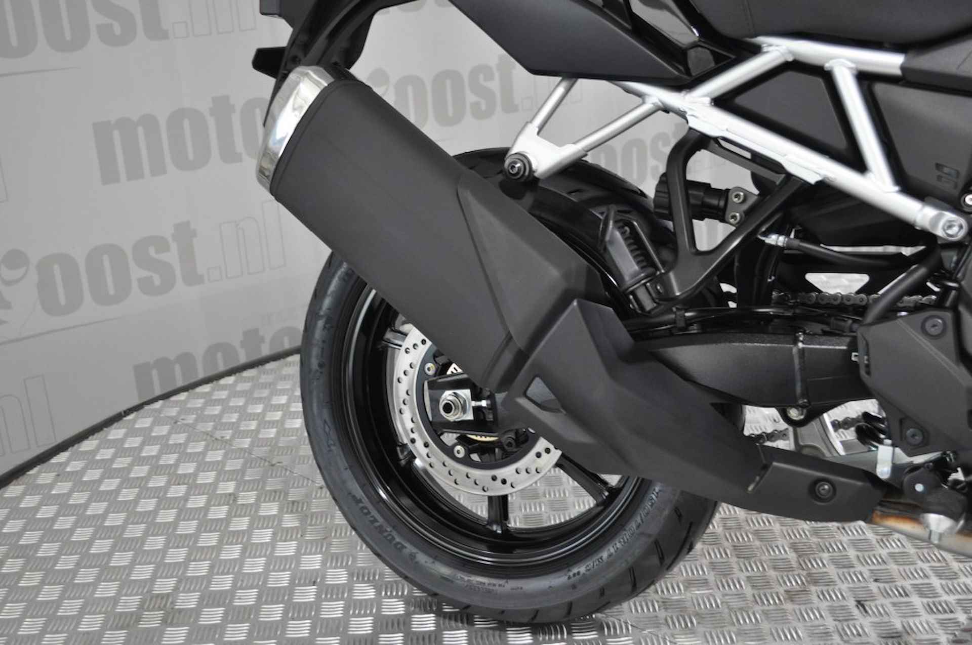 SUZUKI V-strom 800 - 13/16