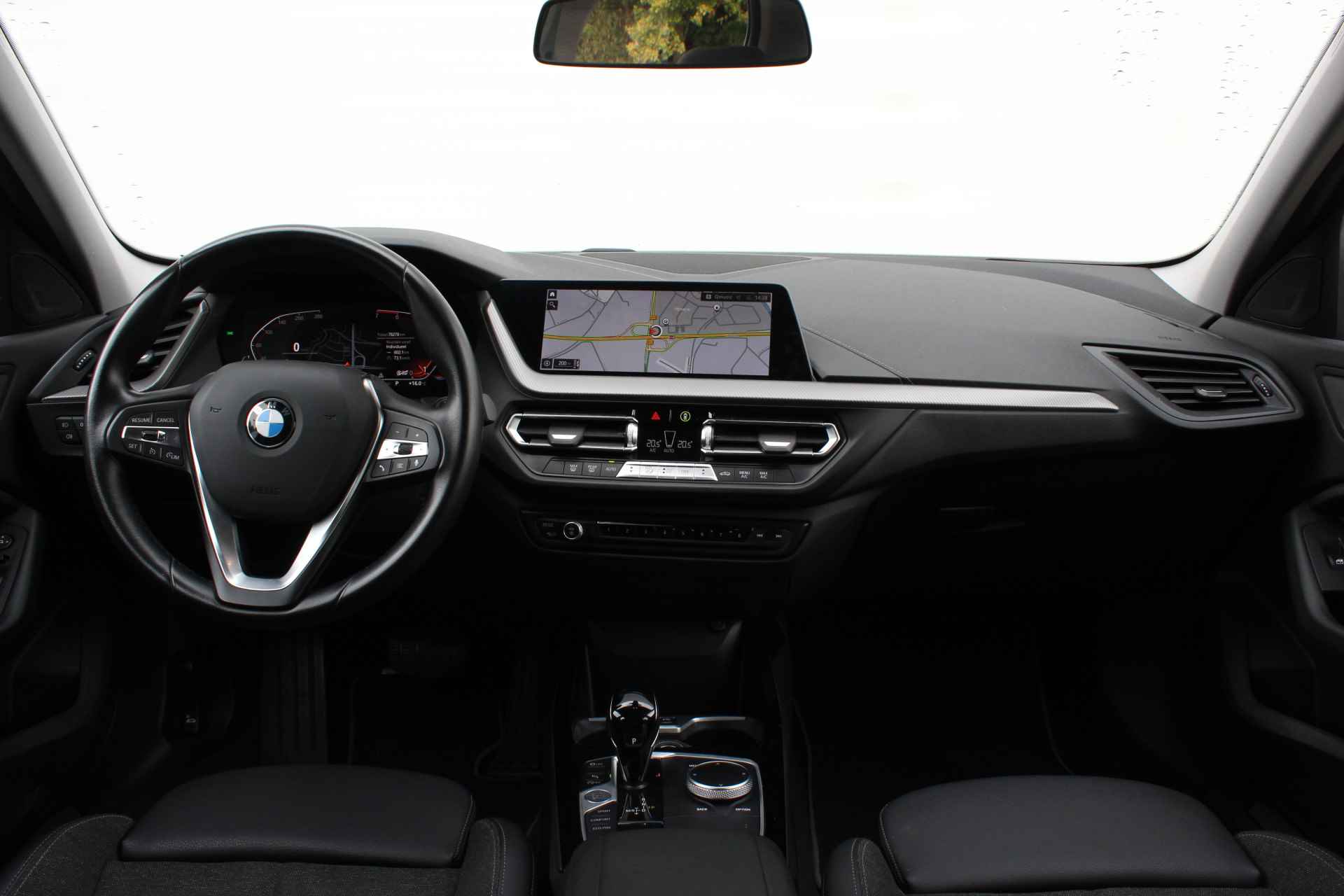 BMW 1-serie 118i Executive Sport Line Automaat / Sportstoelen / PDC / Cruise Control / Adaptieve LED / Live Cockpit Professional / Multifunctioneel stuurwiel - 11/29