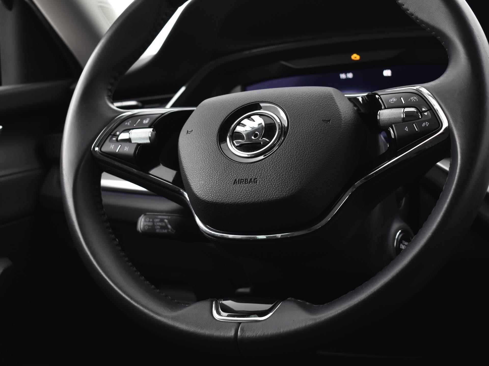 Skoda Octavia Combi 1.5 e-Tsi 150pk DSG 150pk Business Edition | Camera | Apple Car Play | Massagefunctie | Keyless | ACC | Navigatie | Stuurwielverwarming | 17"Velgen | Garantie t/m 05-12-2026 of 100.000km - 19/30