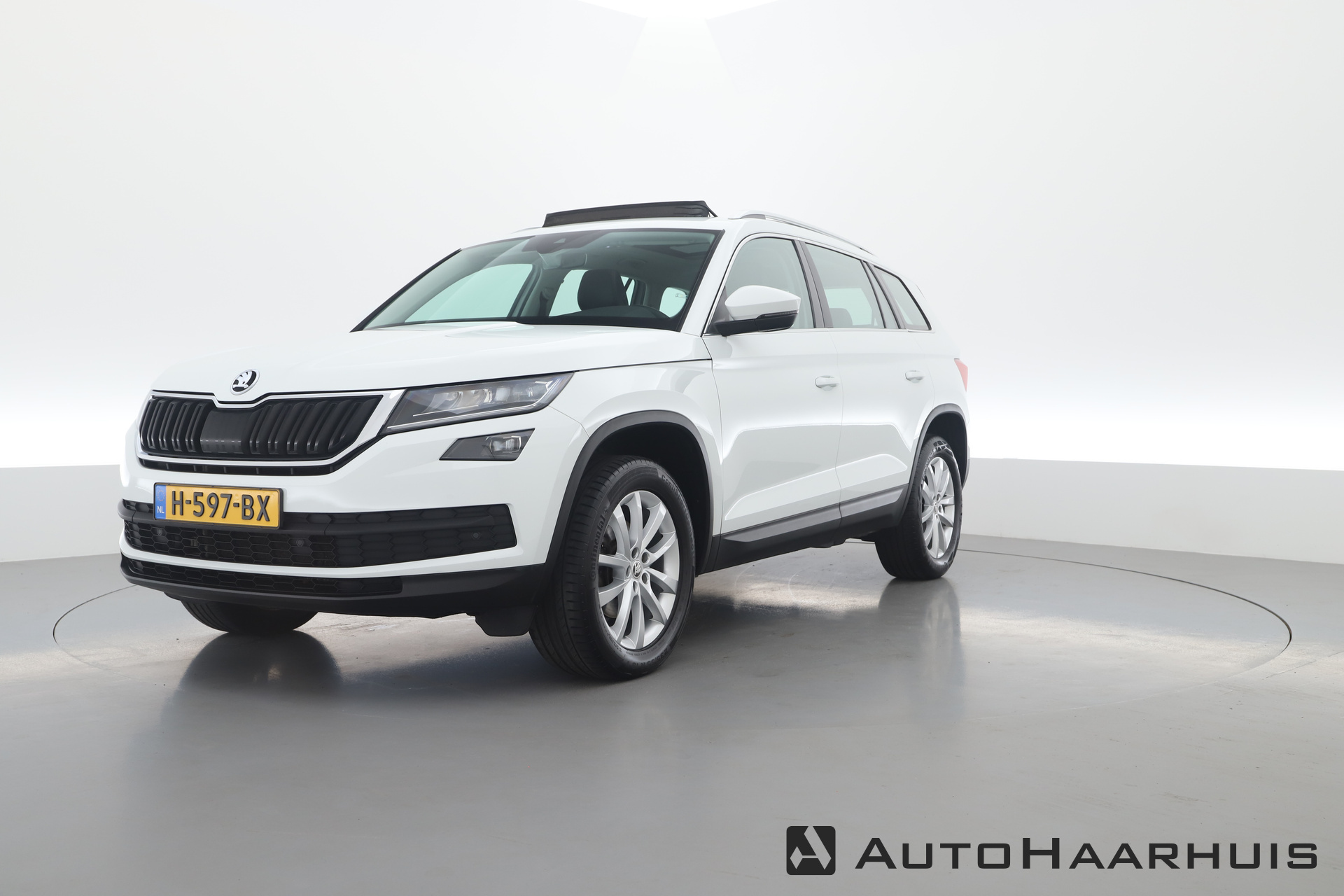 Škoda Kodiaq 1.5 TSI Limited Business Edition | Pano | Navi | Camera | Adapt. Cruise | Trekhaak | Canton | Stoelverw.