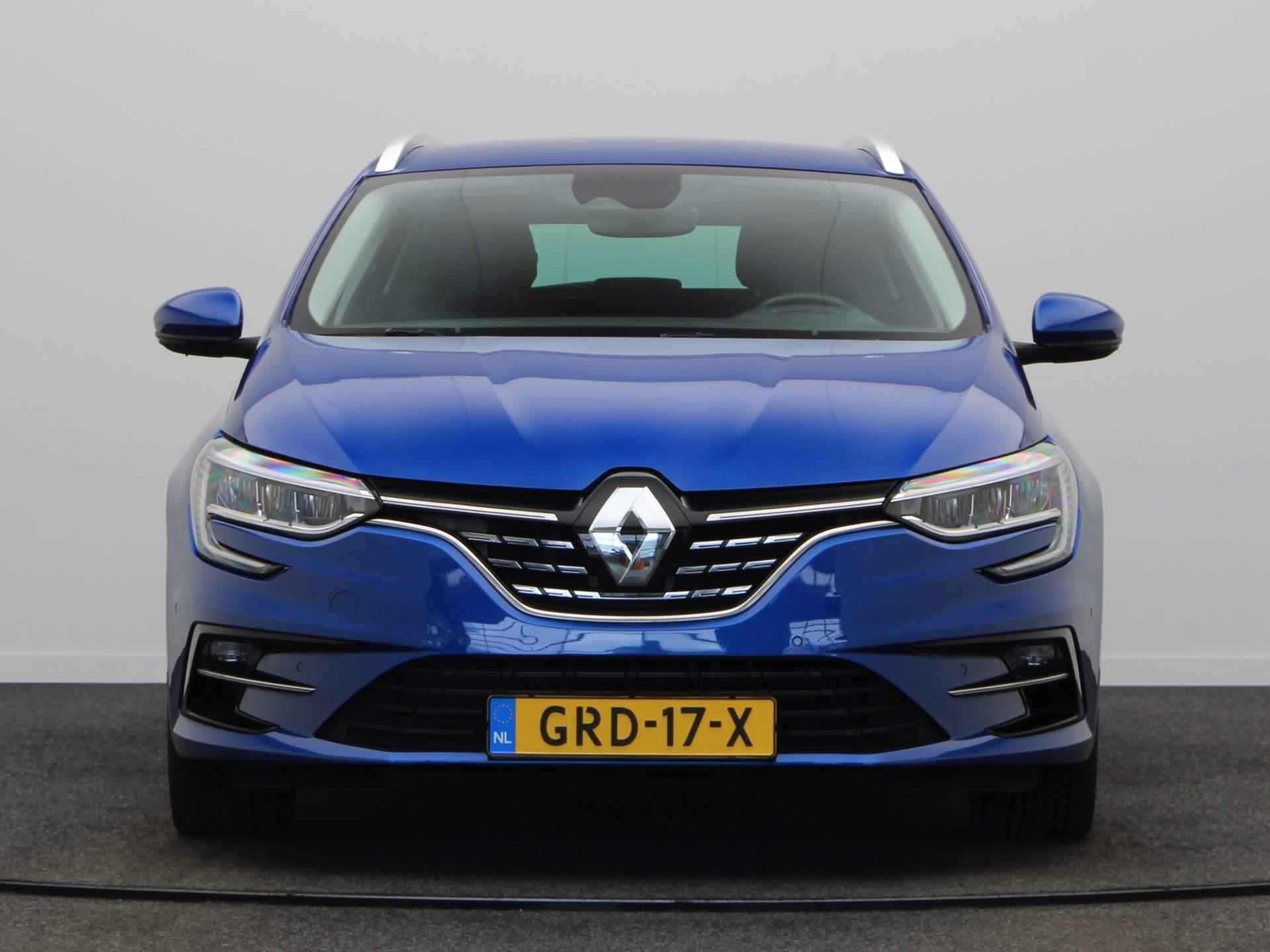 Renault Mégane Estate E-Tech Plug-In Hybrid 160pk Intens | Dealer onderhouden | Stoel en stuurwielverwarming | Navigatie | Cruise control | Climate control | Privacy glass | half leder | - 6/57