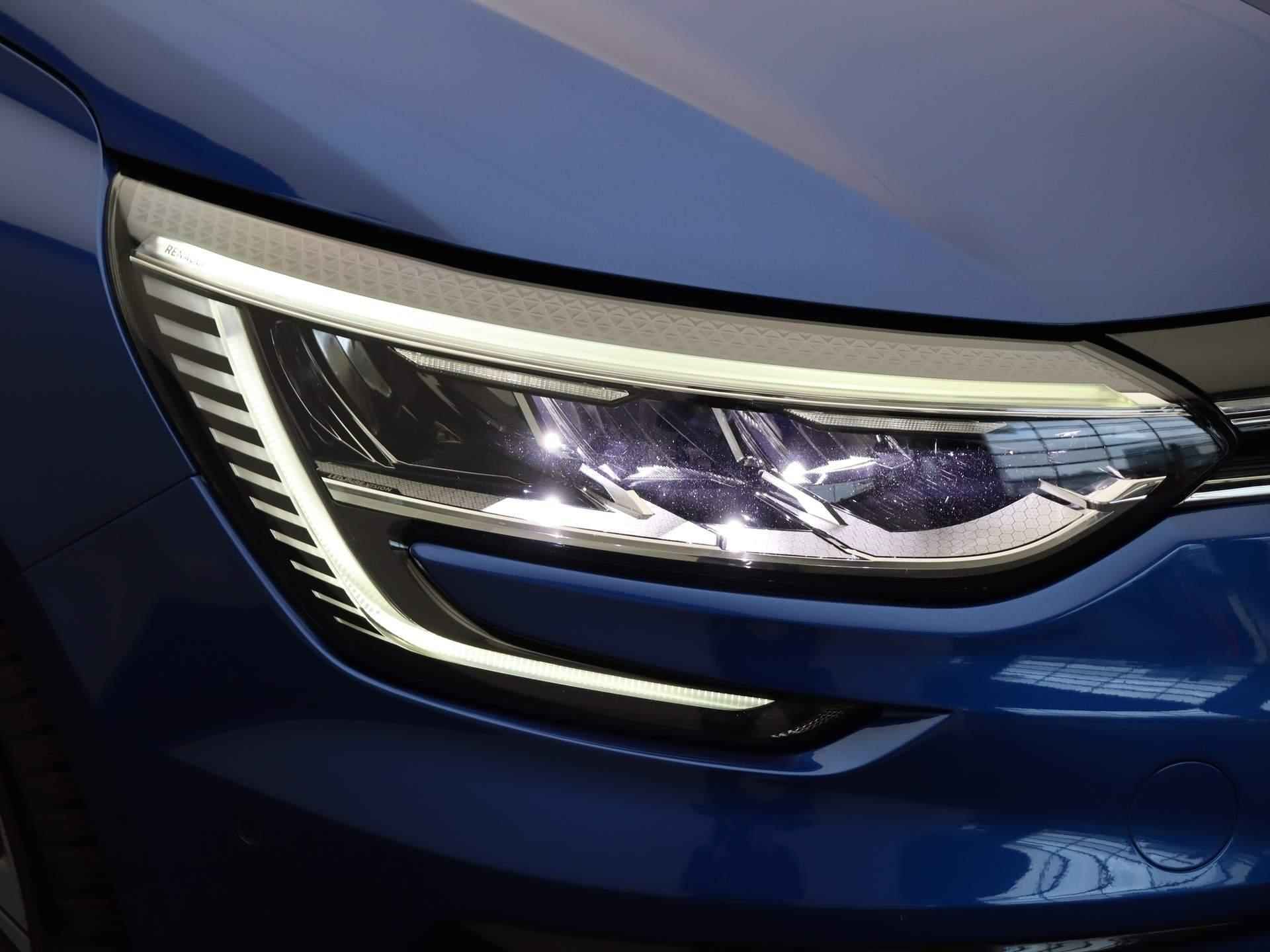 Renault Mégane Estate E-Tech Plug-In Hybrid 160pk Intens | Dealer onderhouden | Stoel en stuurwielverwarming | Navigatie | Cruise control | Climate control | Privacy glass | half leder | - 46/57