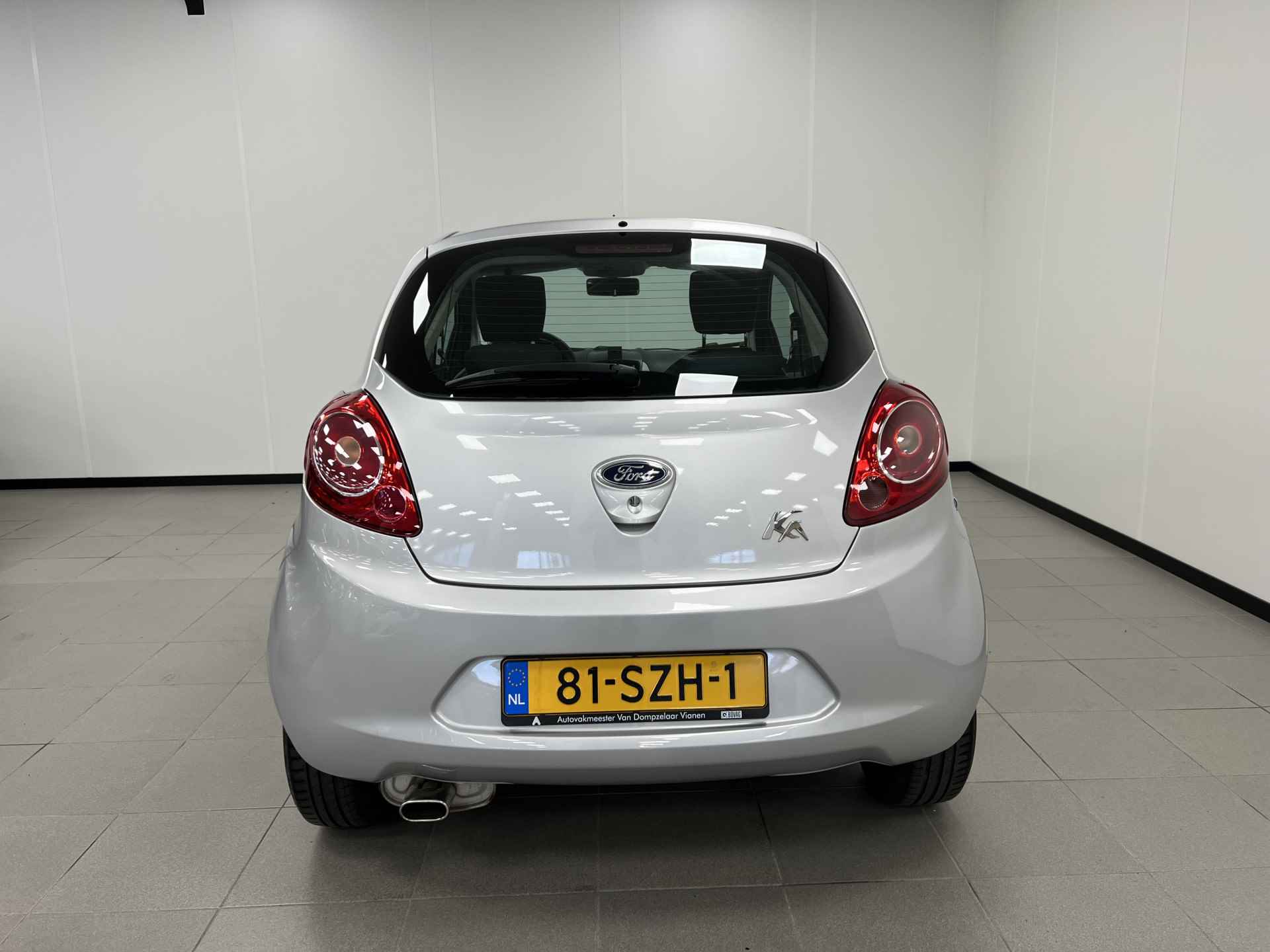 Ford Ka 1.2 Cool & Sound / Airco / - 8/29