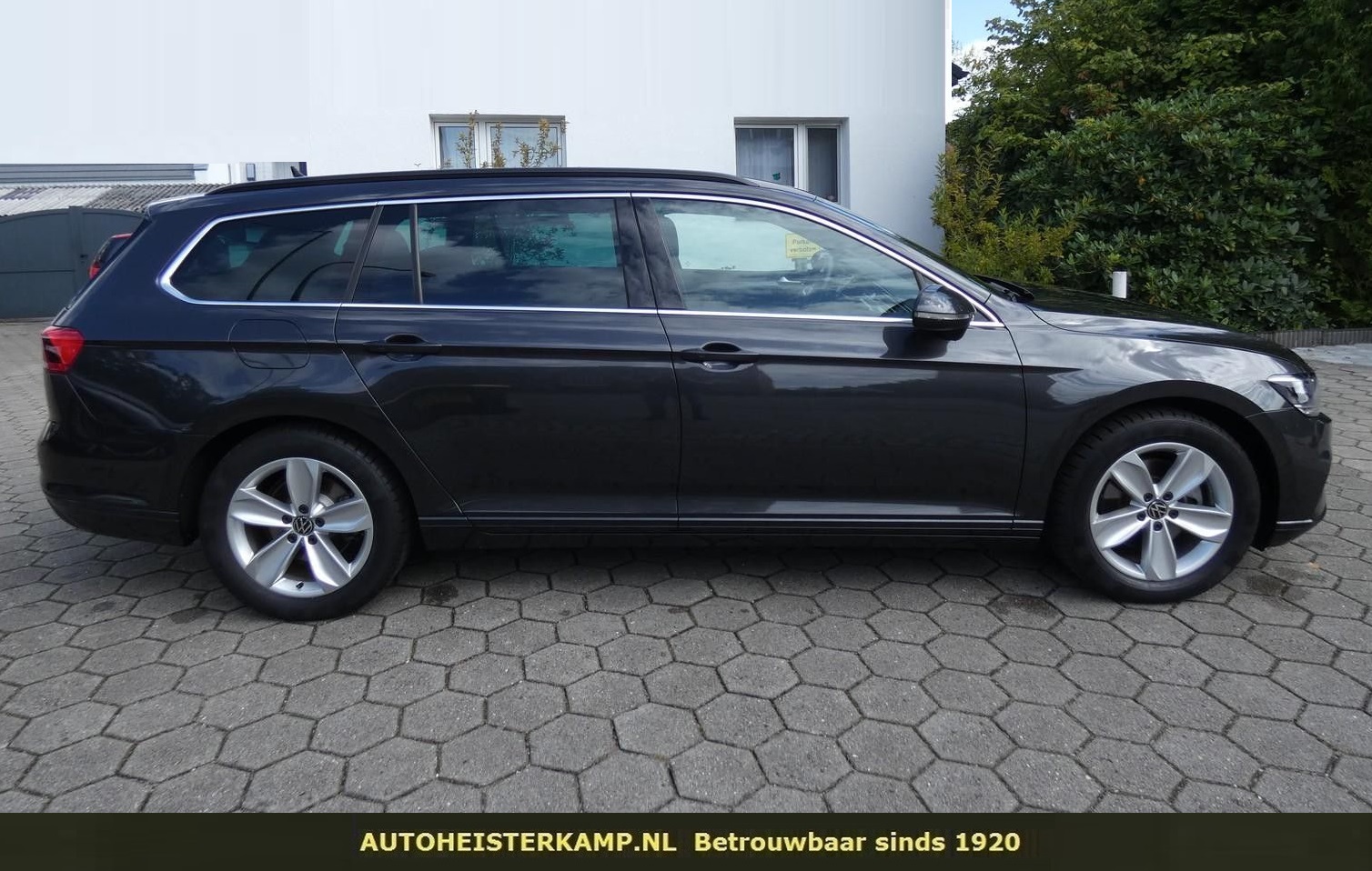 Volkswagen Passat Variant 2.0 TDI 200 PK DSG ACC TREKHAAK CAMERA LED