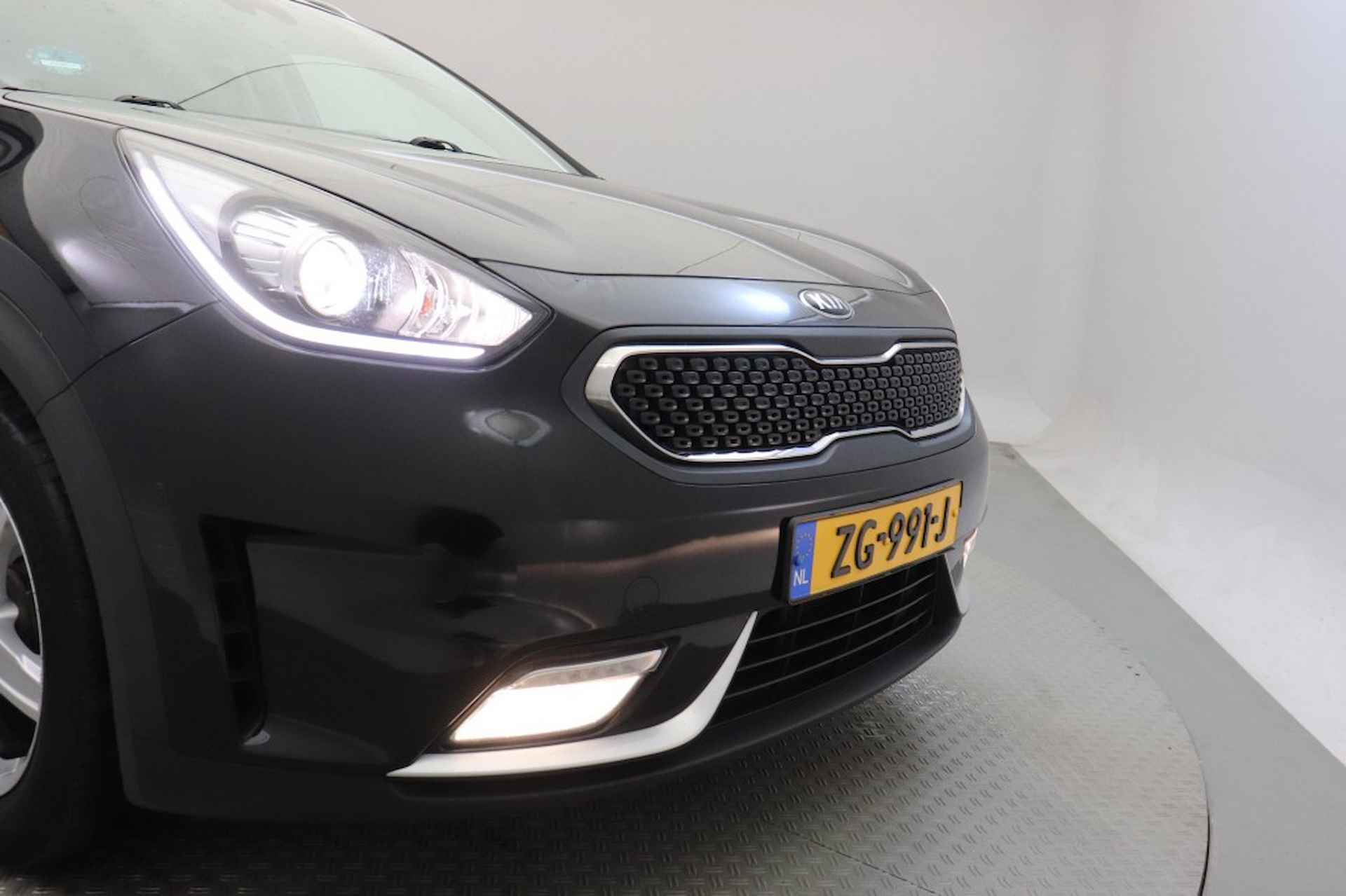 KIA Niro 1.6 GDi Hybrid First Edition - Carplay, Camera, Trekhaak - 29/30