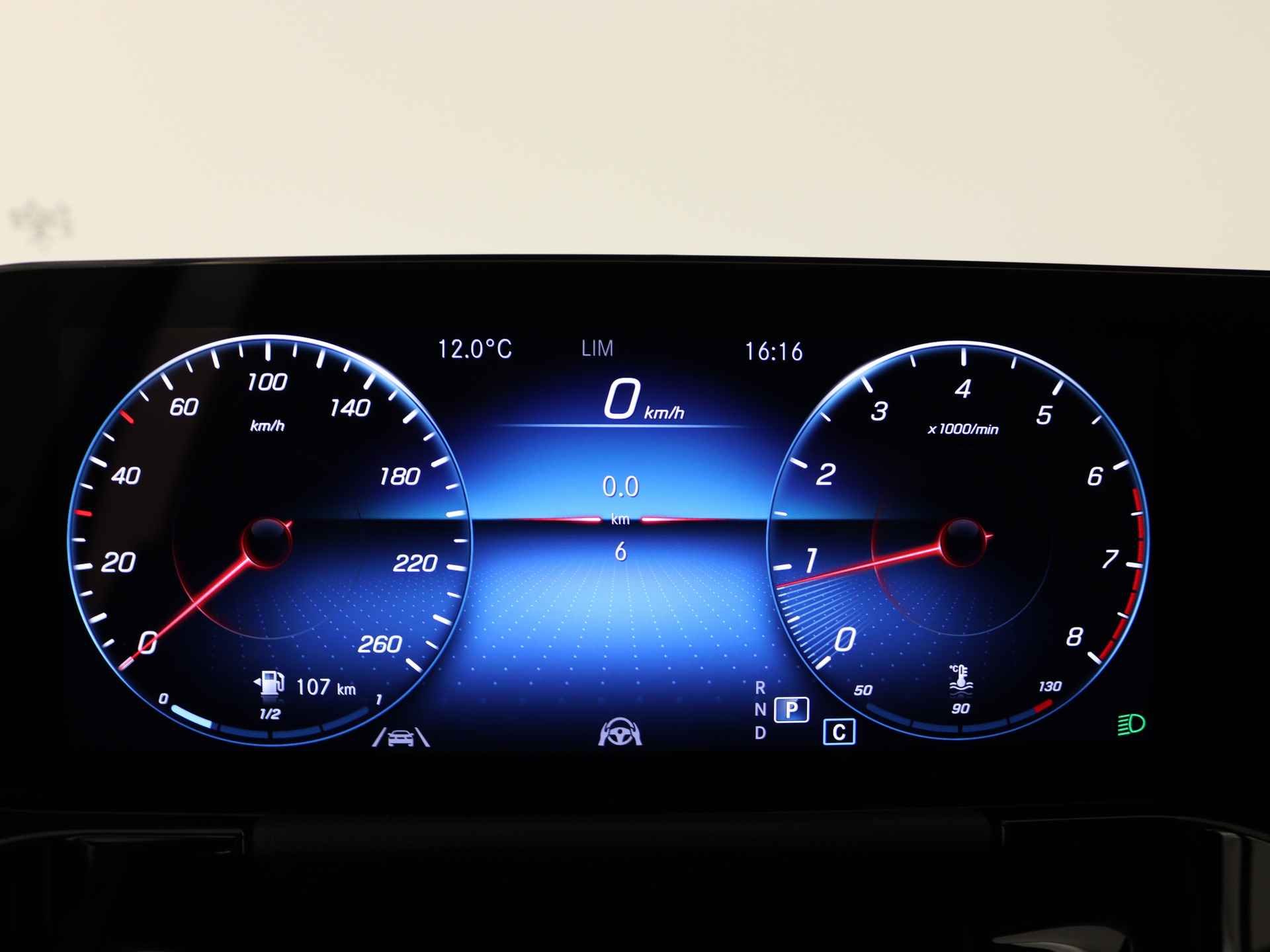 Mercedes-Benz B-Klasse 180 AMG Nightpakket | Distronic | Alarm | Keyless Go | Stoelverwarming | Car Play | DAB | - 6/37