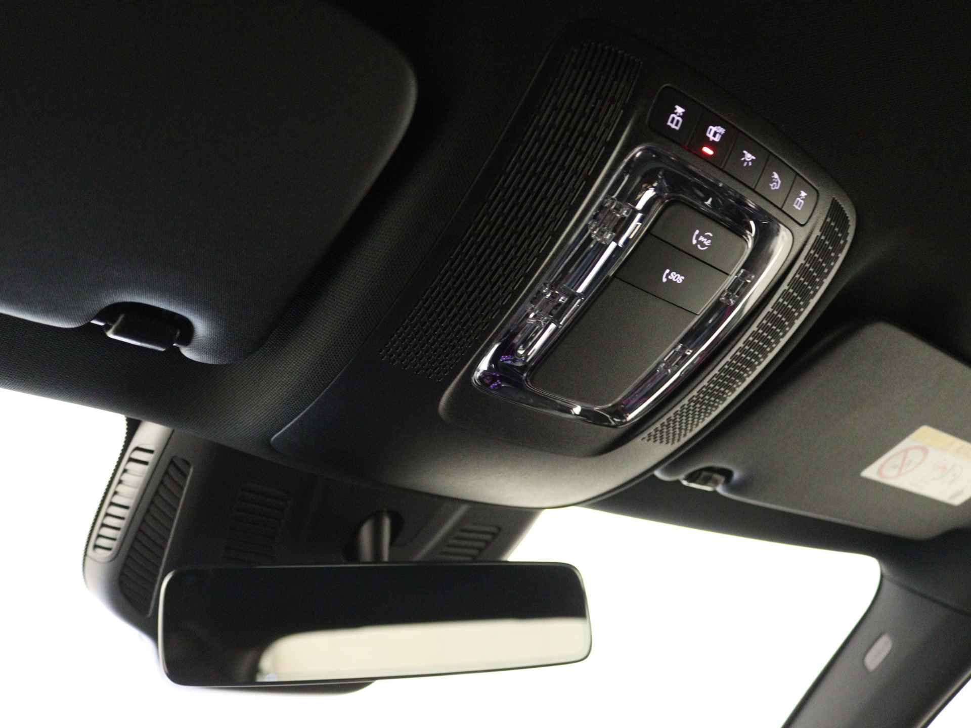 Mercedes-Benz B-Klasse 180 AMG Nightpakket | Distronic | Alarm | Keyless Go | Stoelverwarming | Car Play | DAB | - 25/37