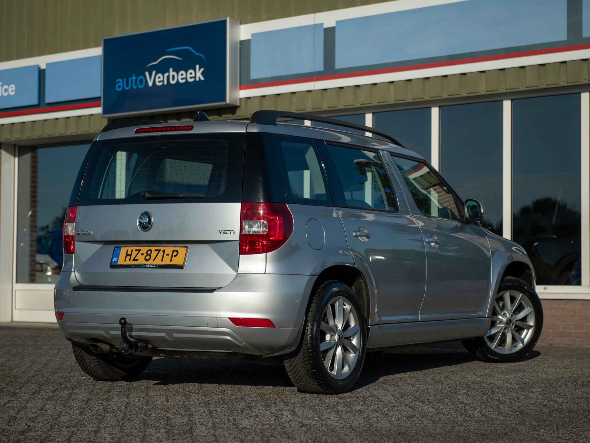 Škoda Yeti Outdoor 1.2 TSI Ambition Aut. | Facelift model | Trekhaak | 17" Lichtmetalen velgen - 3/43