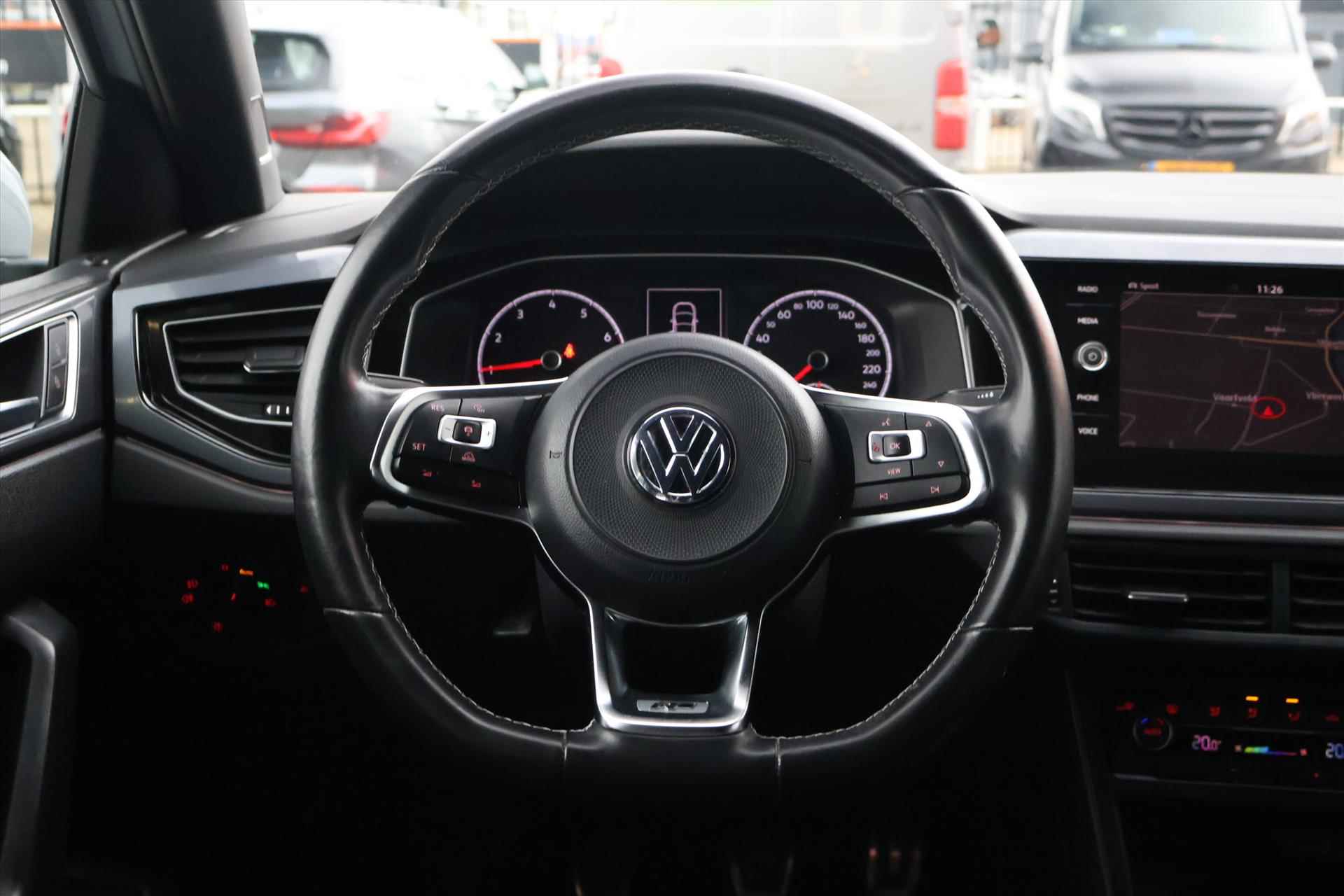 Volkswagen Polo 1.0 TSI Highline Business R-LINE 95pk I Navi I Camera I Climate I Cruise - 17/43