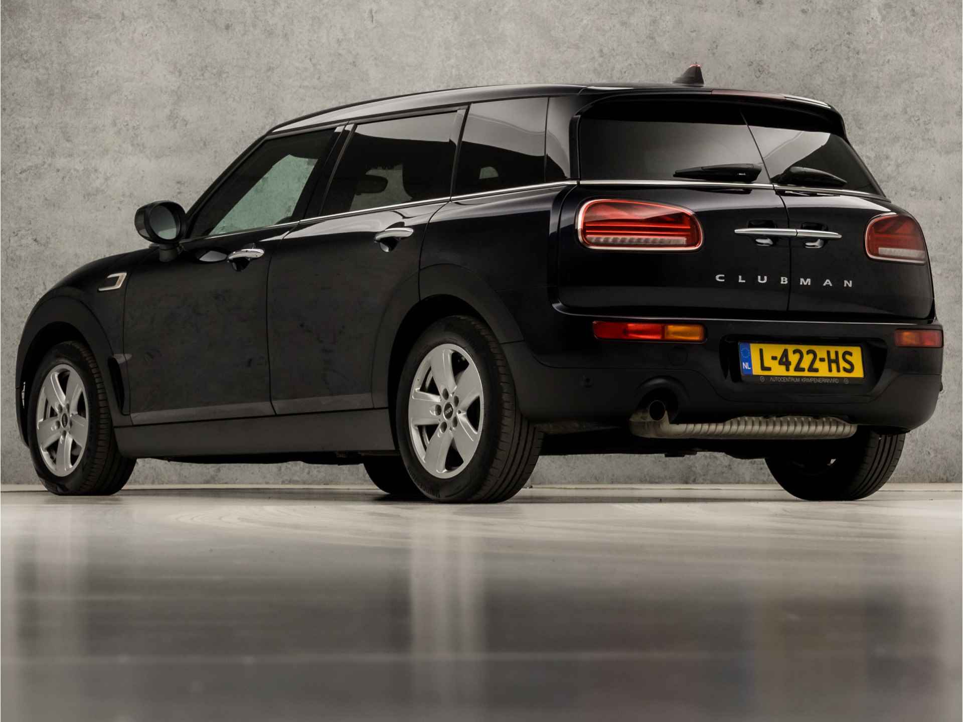 MINI Clubman 1.5 One Sport (DIGITAL COCKPIT, APPLE CARPLAY, GROOT NAVI, DEALER ONDERHOUDEN, CLIMATE, LED KOPLAMPEN, SPORTSTOELEN, GETINT GLAS, DAB+, ZWART HEMEL, NIEUWSTAAT) - 3/38