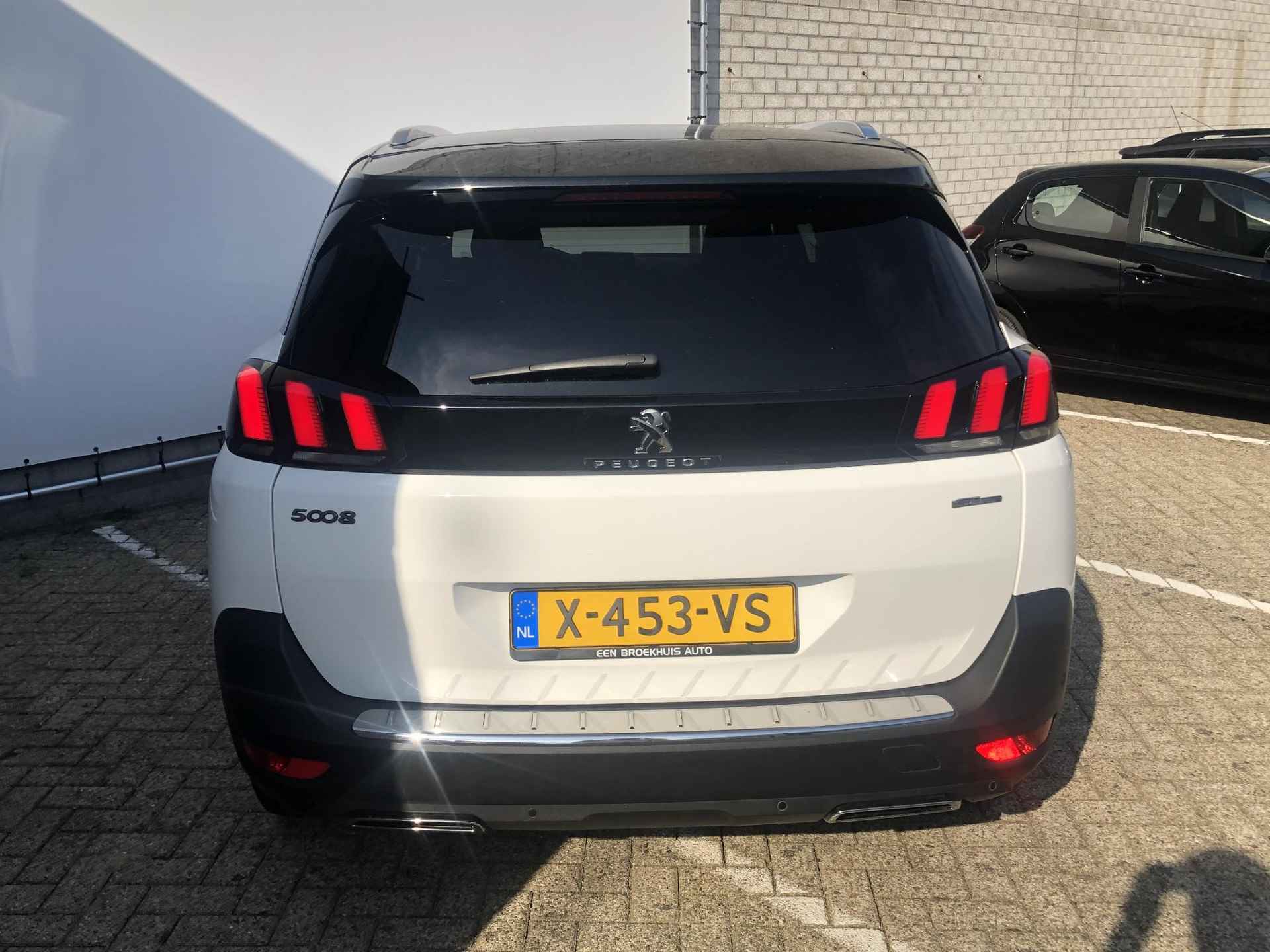 Peugeot 5008 1.2 PureTech GT-Line | 7-persoons | Navigatie by App | Cruise Control | Climate Control | Stoelverwarming - 10/27